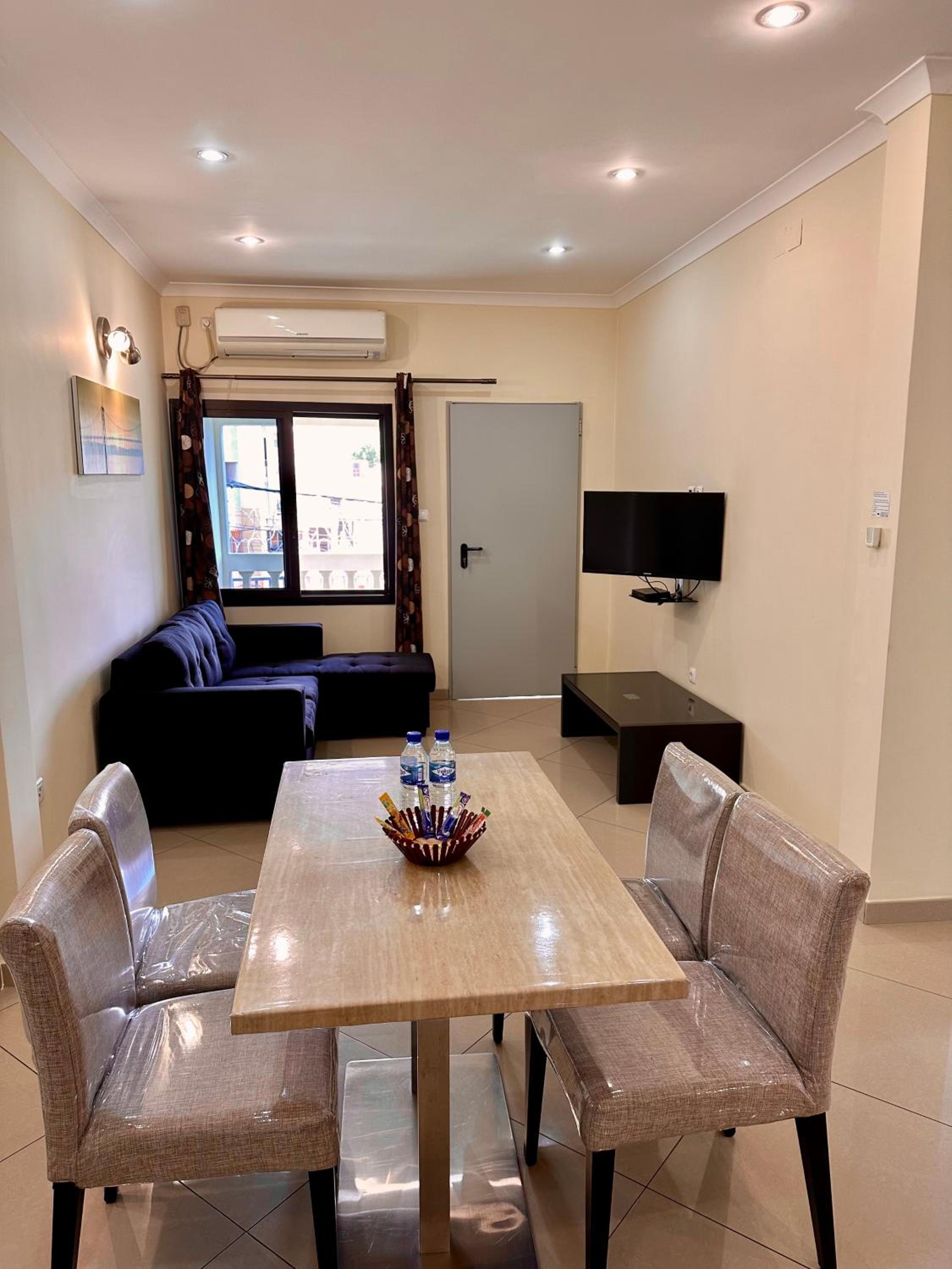 One-Bedroom Apartment