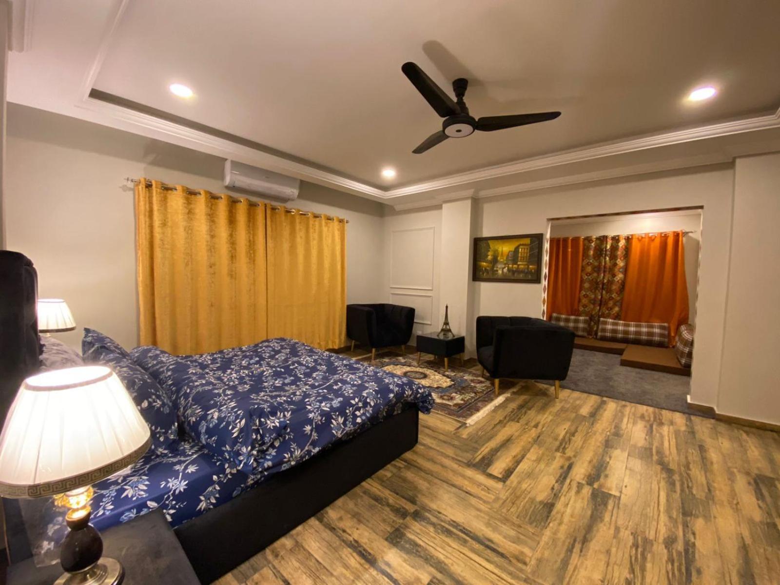 Apartment With Balcony photo 3