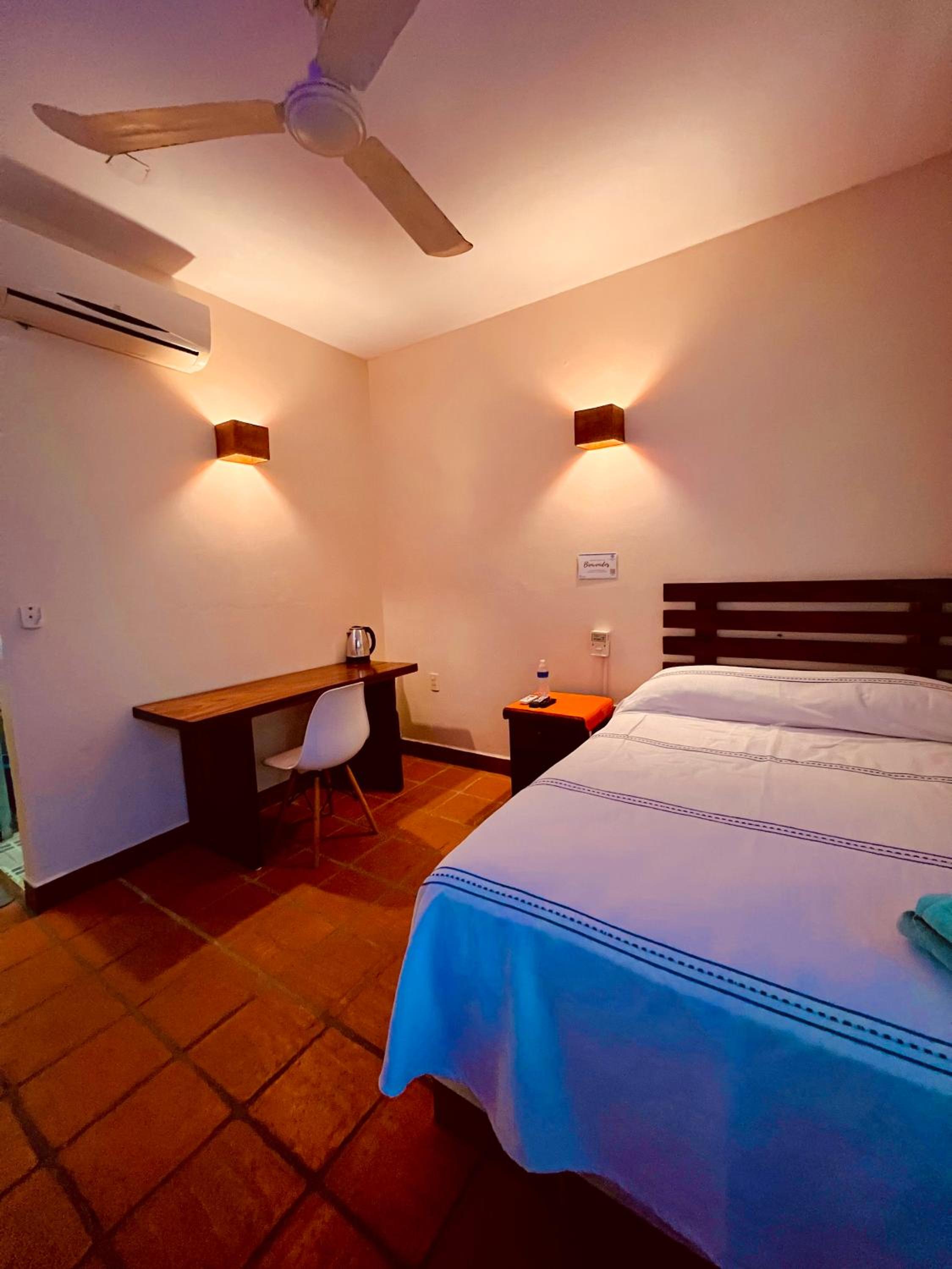 Double Room with Balcony and Sea View photo 1