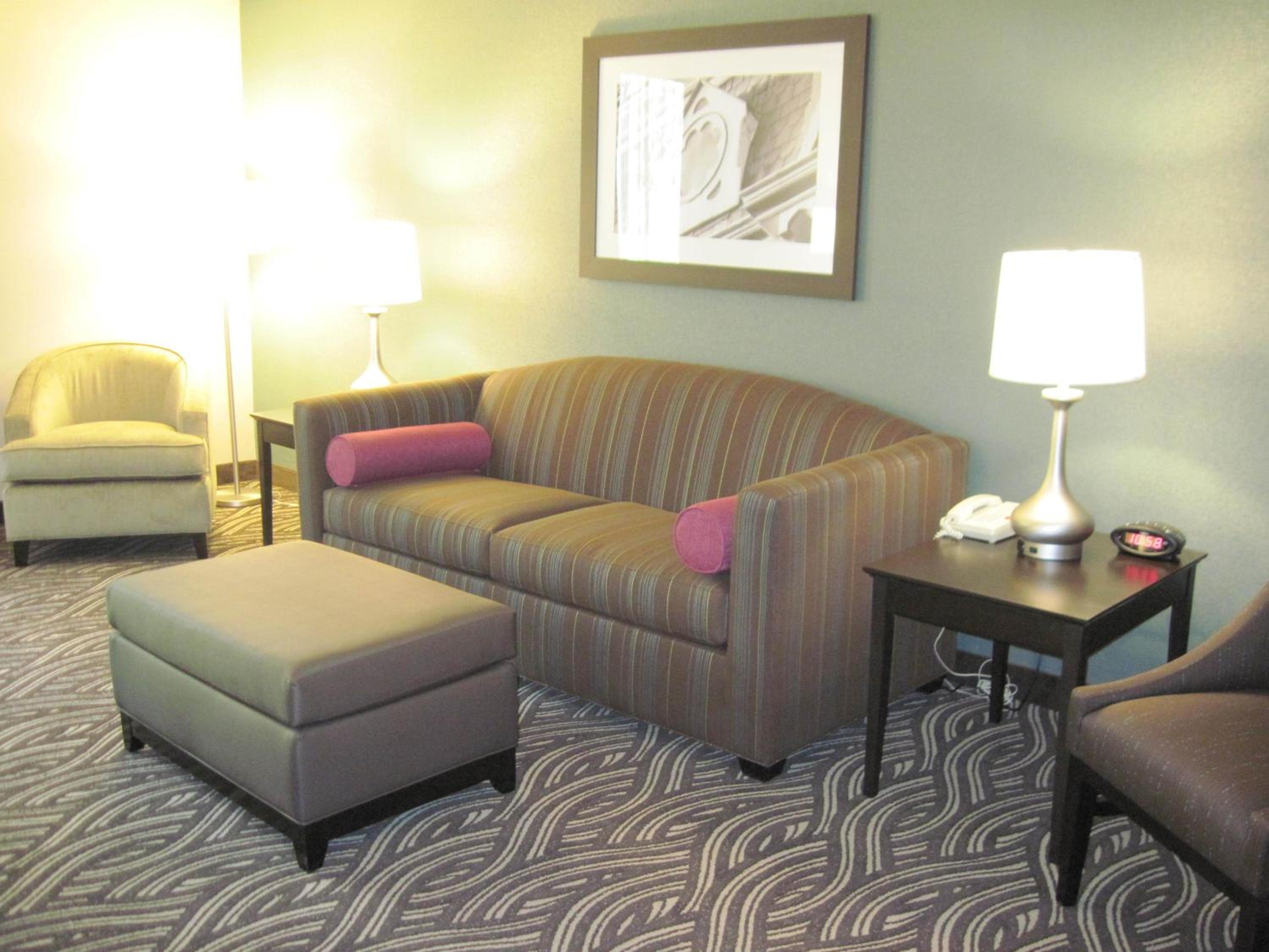 King Room - Non-Smoking - Photo 2