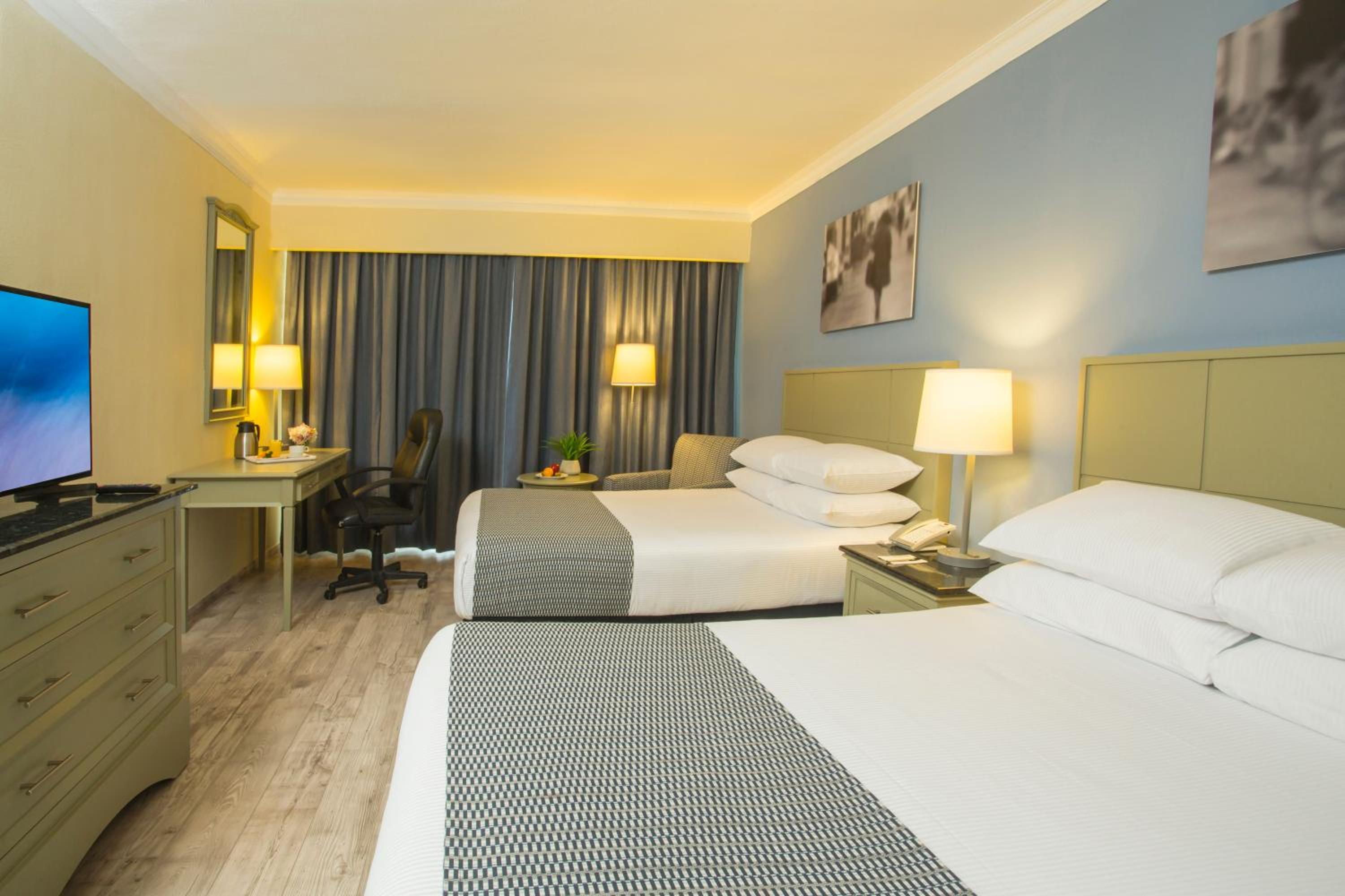 Standard Double Room with Two Double Beds - Photo 3