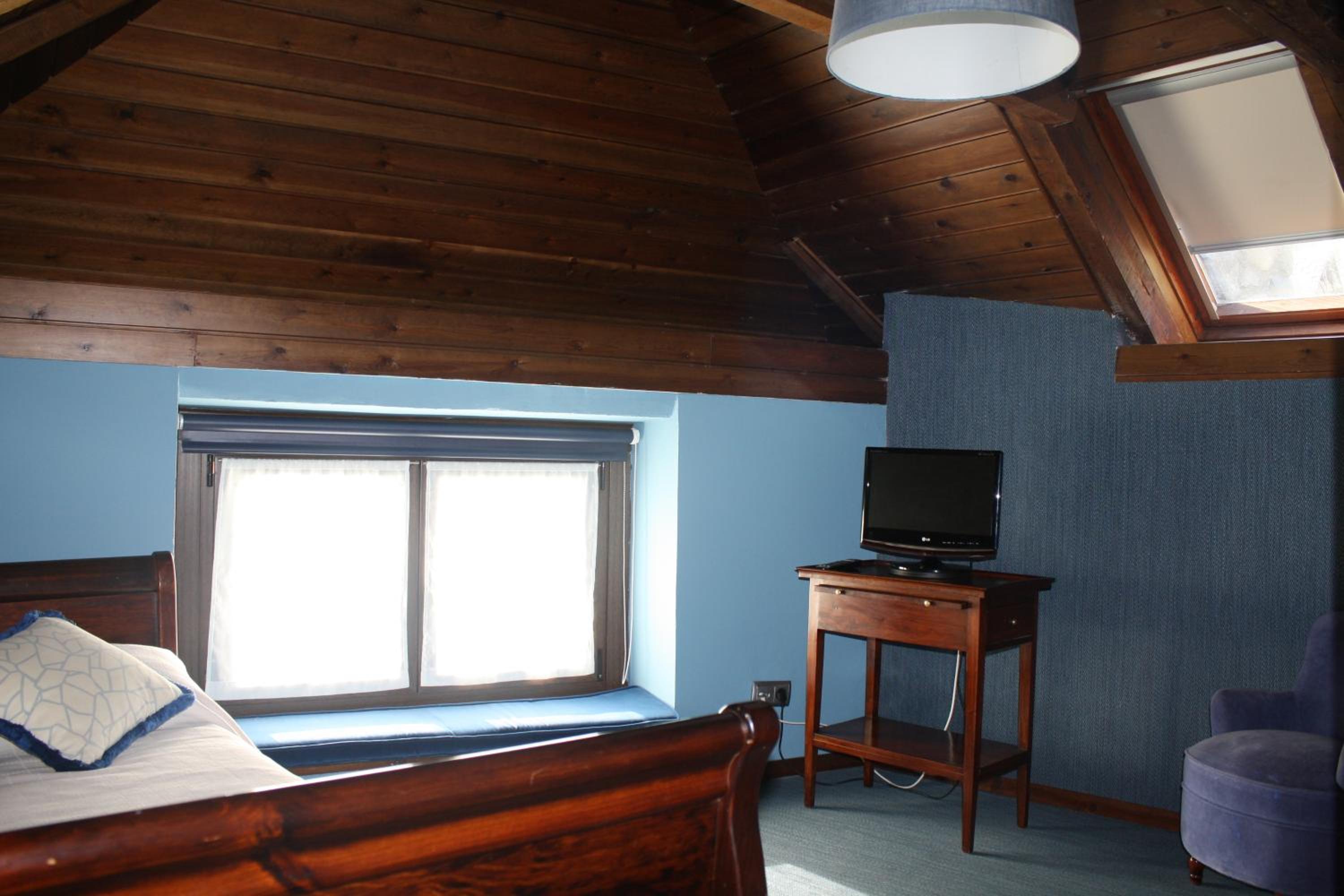 Double Room - Photo 2