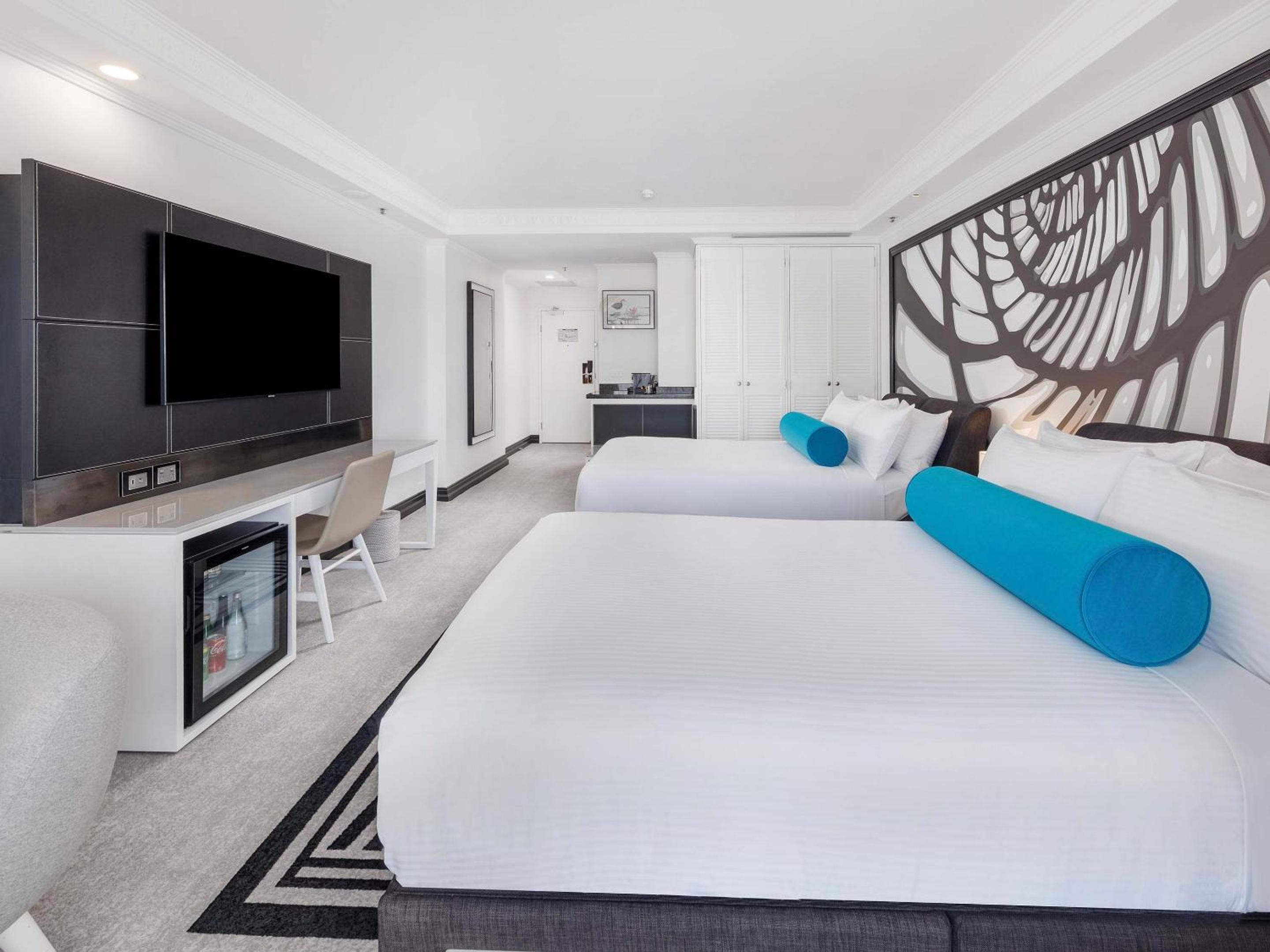Rejuvenated Deluxe Twin with Harbor View - Photo 7