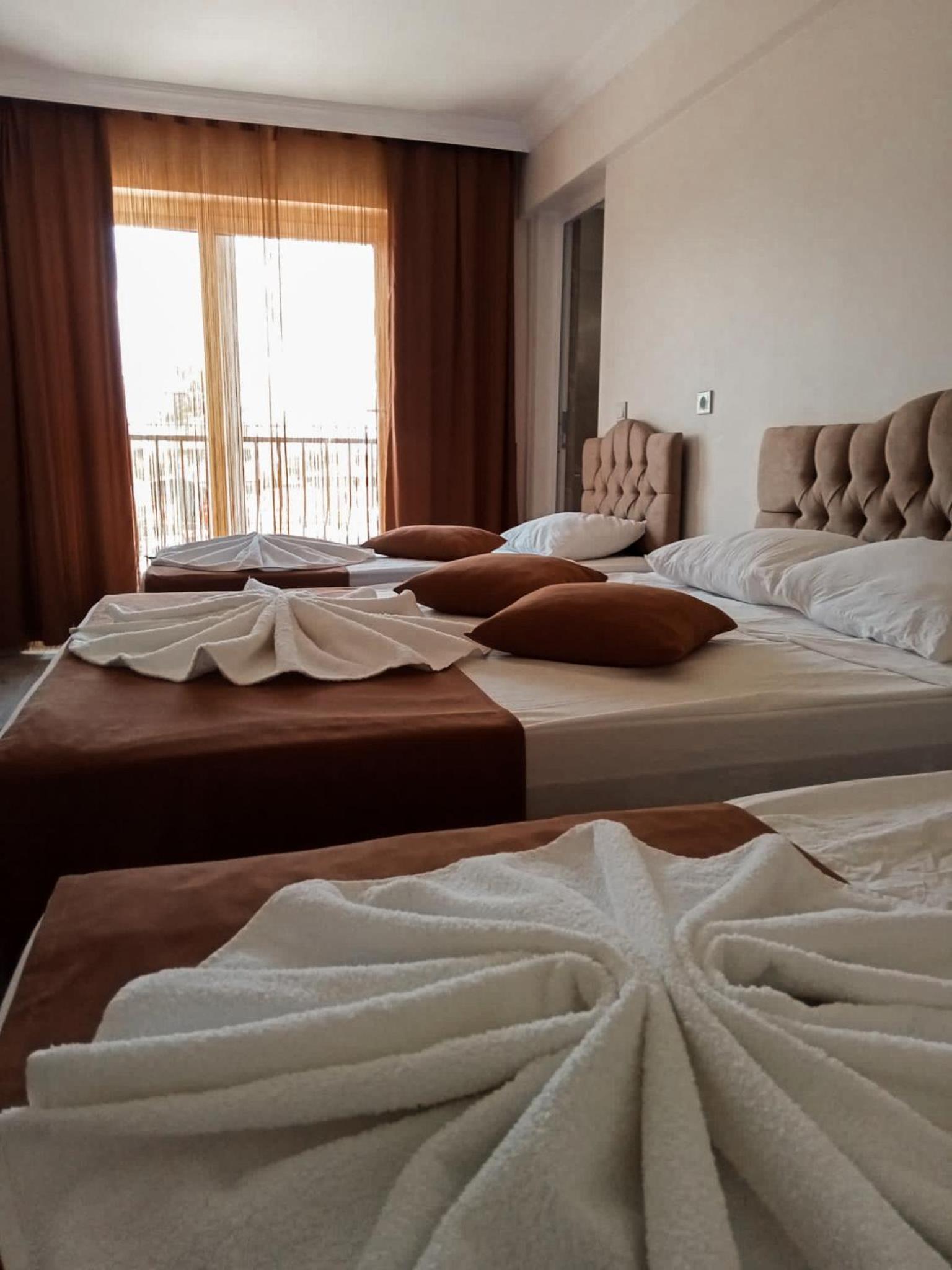 Quadruple Room - Photo 12