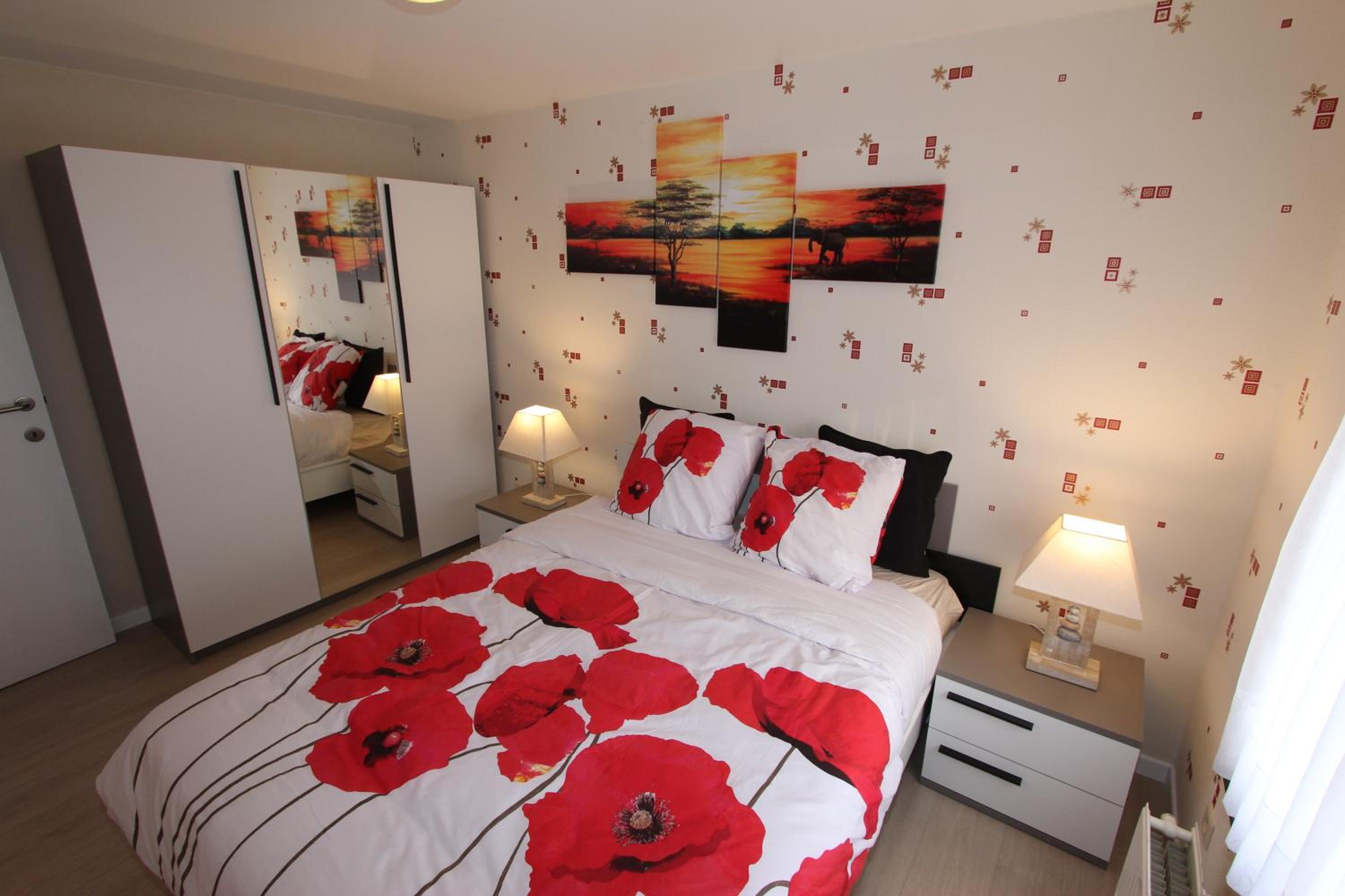 Studio Apartment photo 1