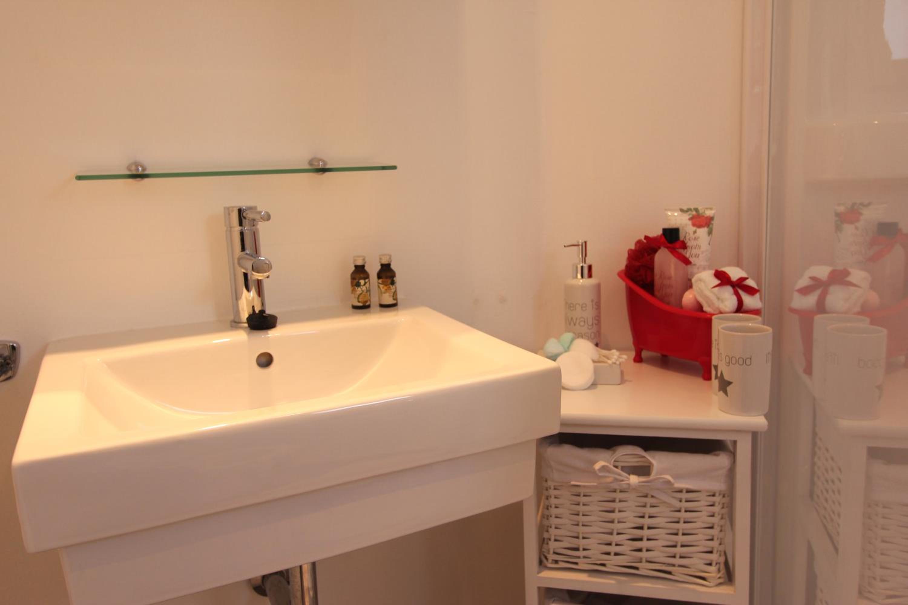 Studio Apartment photo 3
