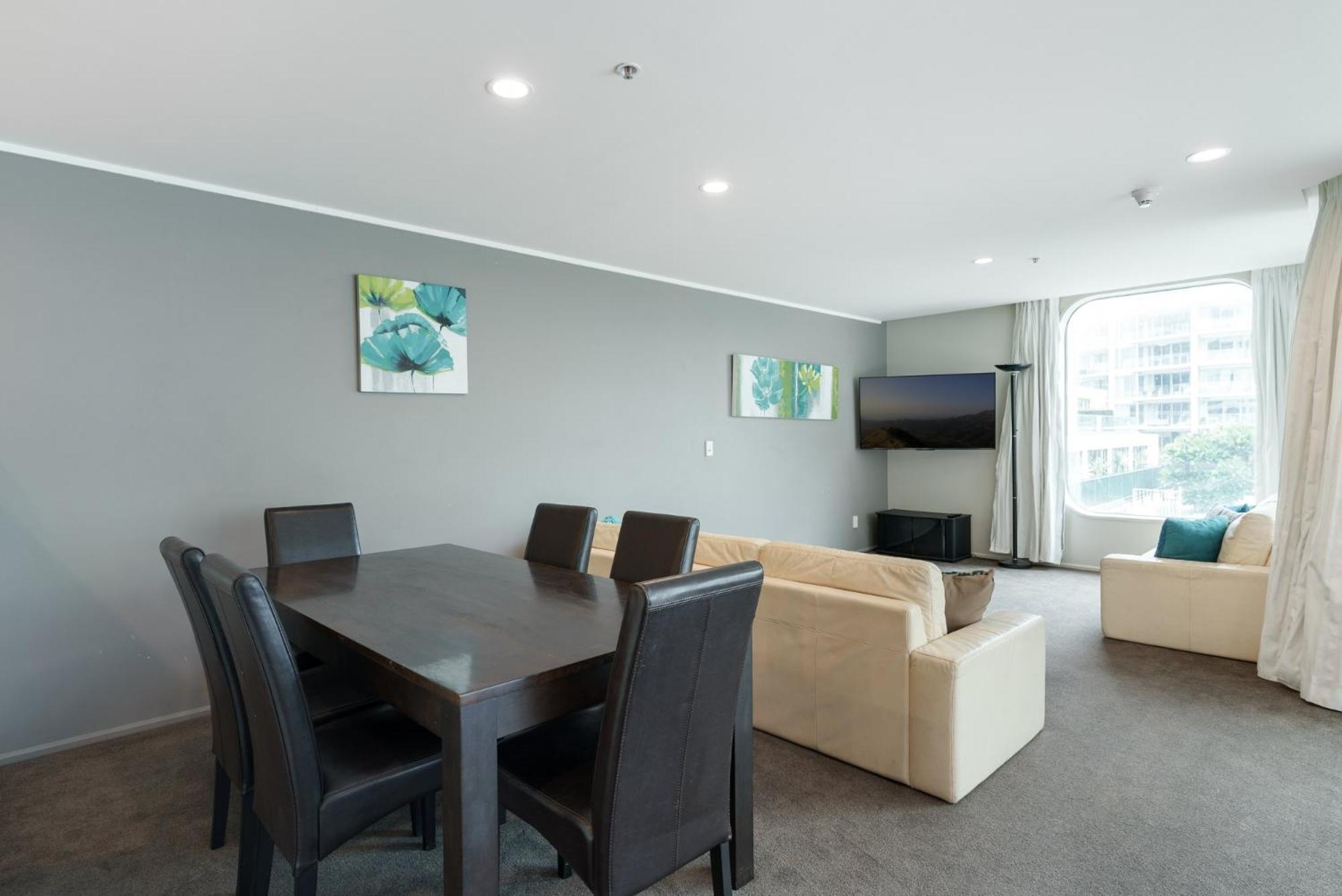 Apartment with Balcony photo 1