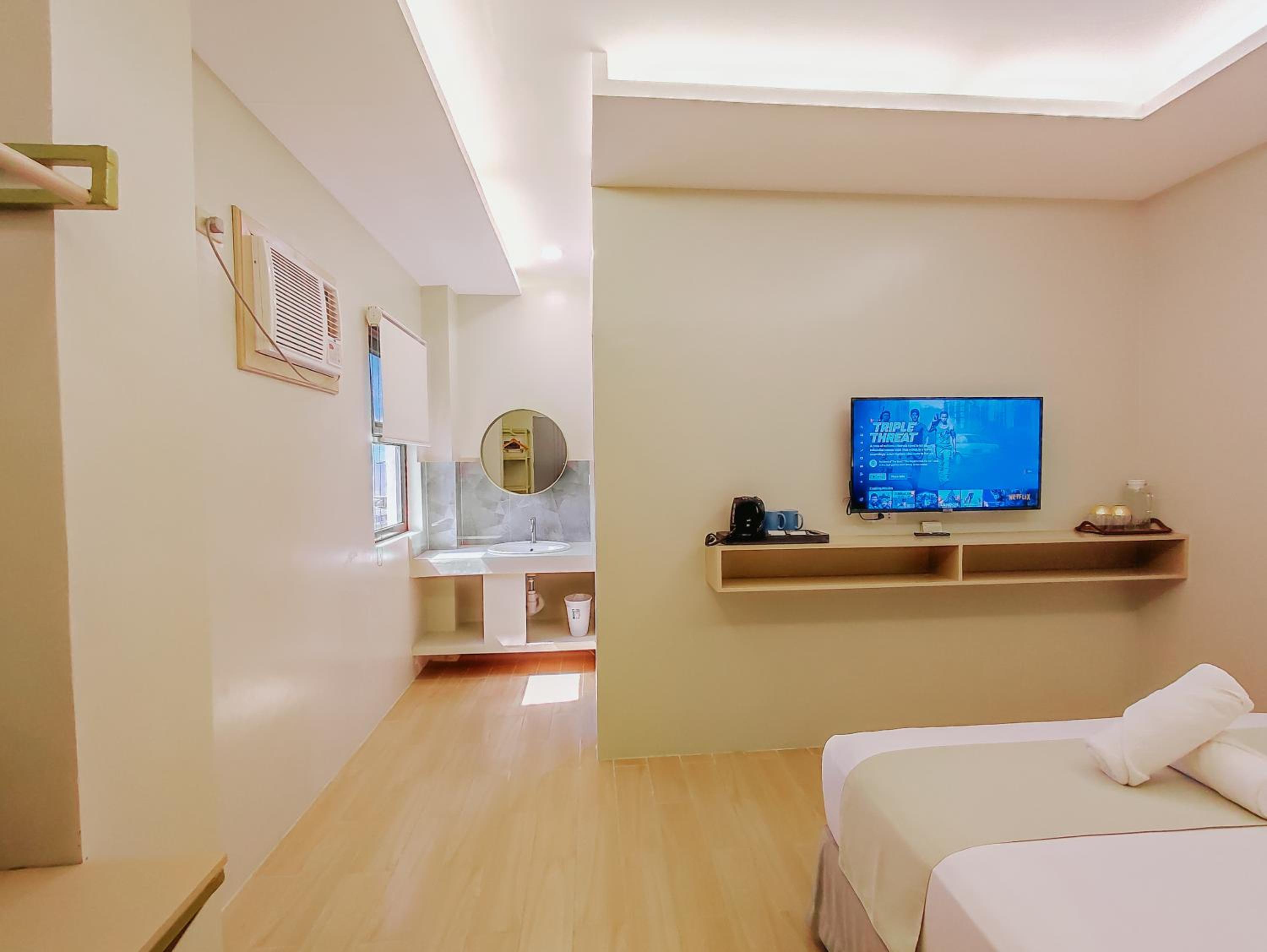 Deluxe Suite - Photo 4