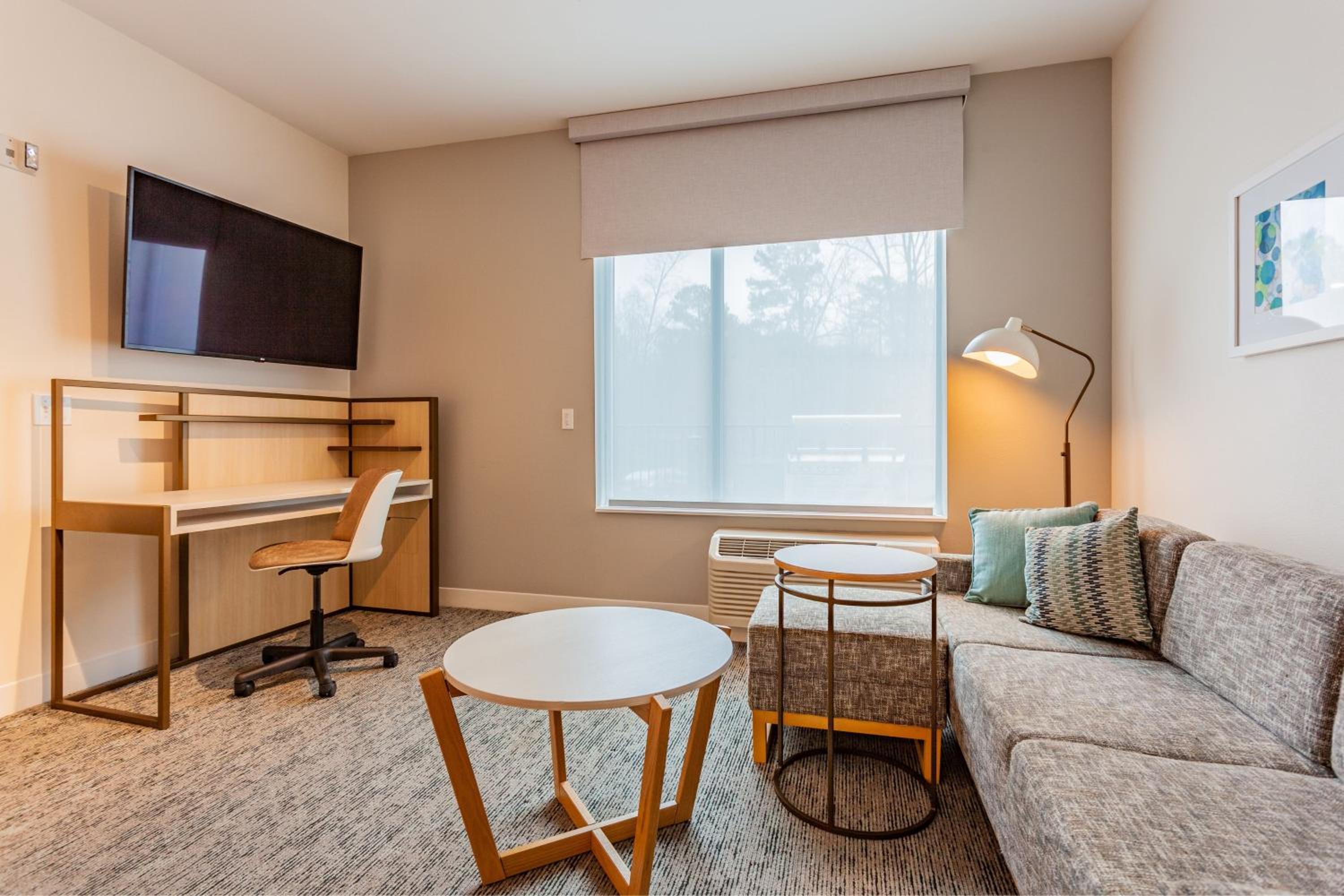 King Studio with Sofa Bed - Photo 1