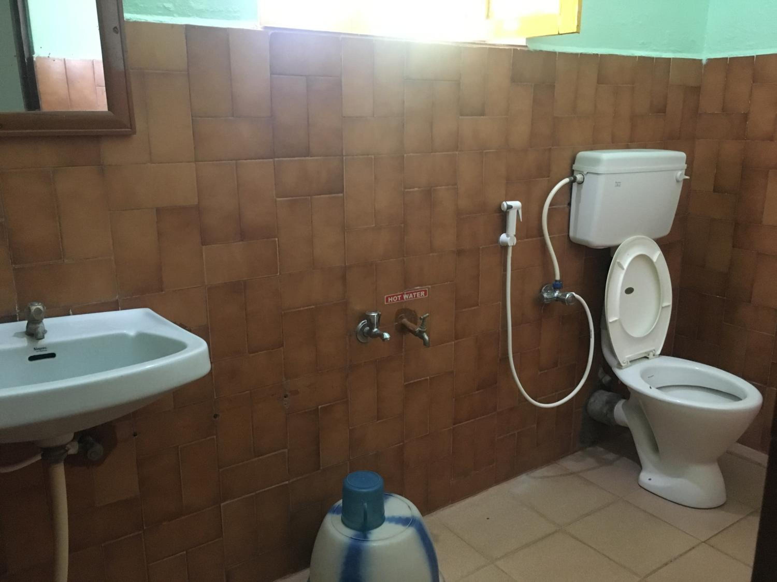 Budget Double or Twin Room photo 2