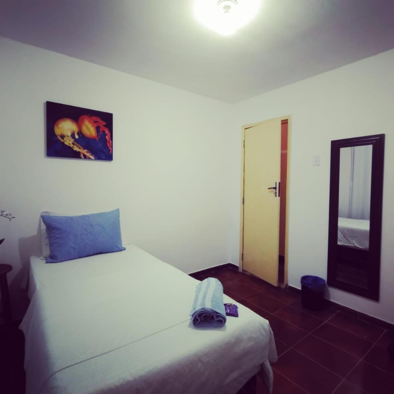 Large Single Room photo 1