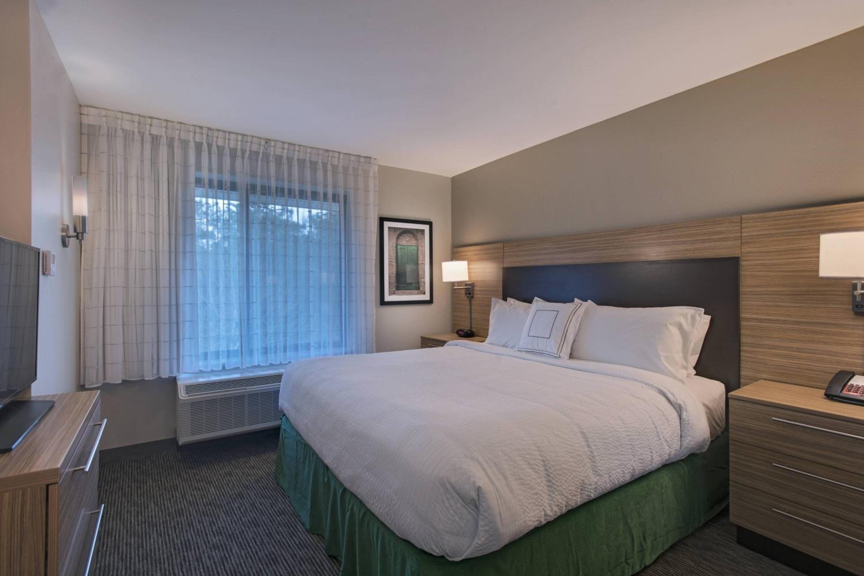 2 Bedroom Suite