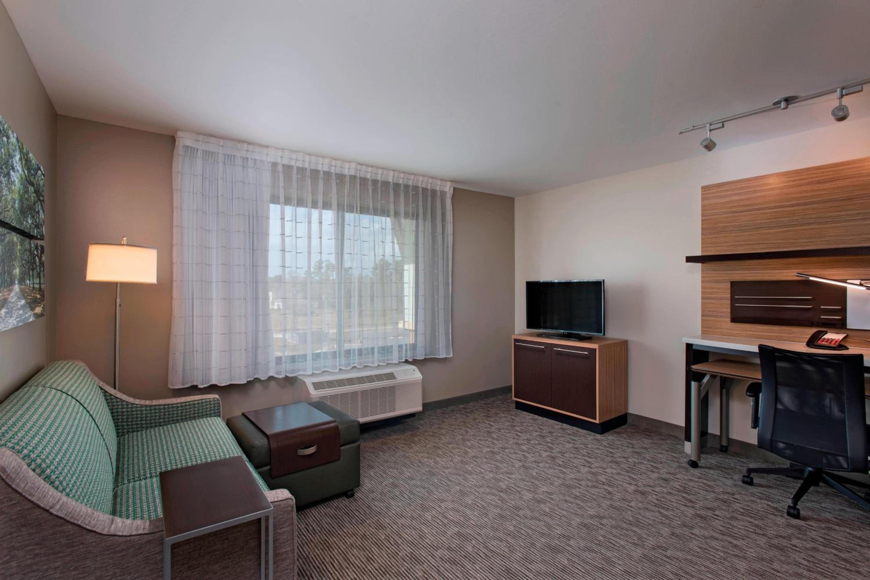 One-Bedroom King Suite