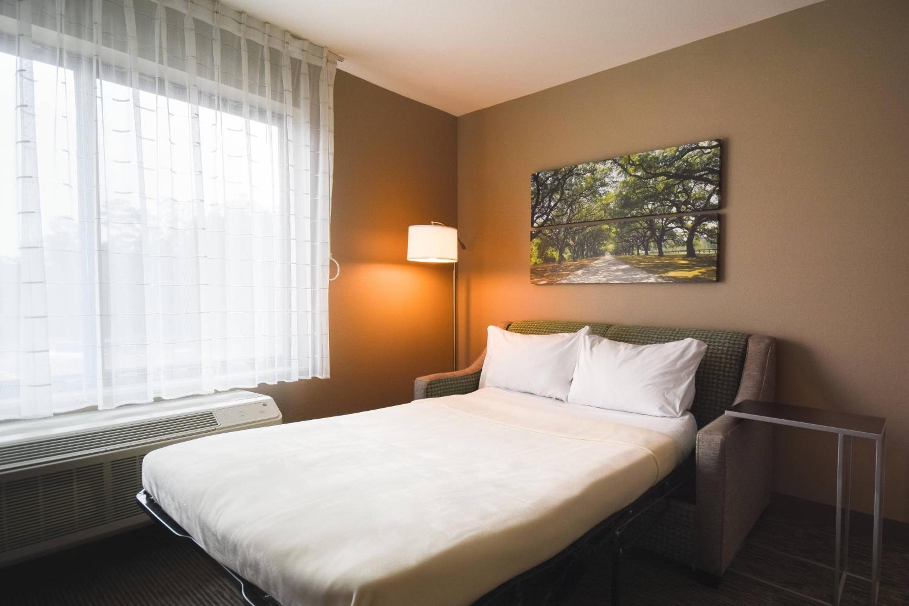 King Studio with Sofa Bed photo 2