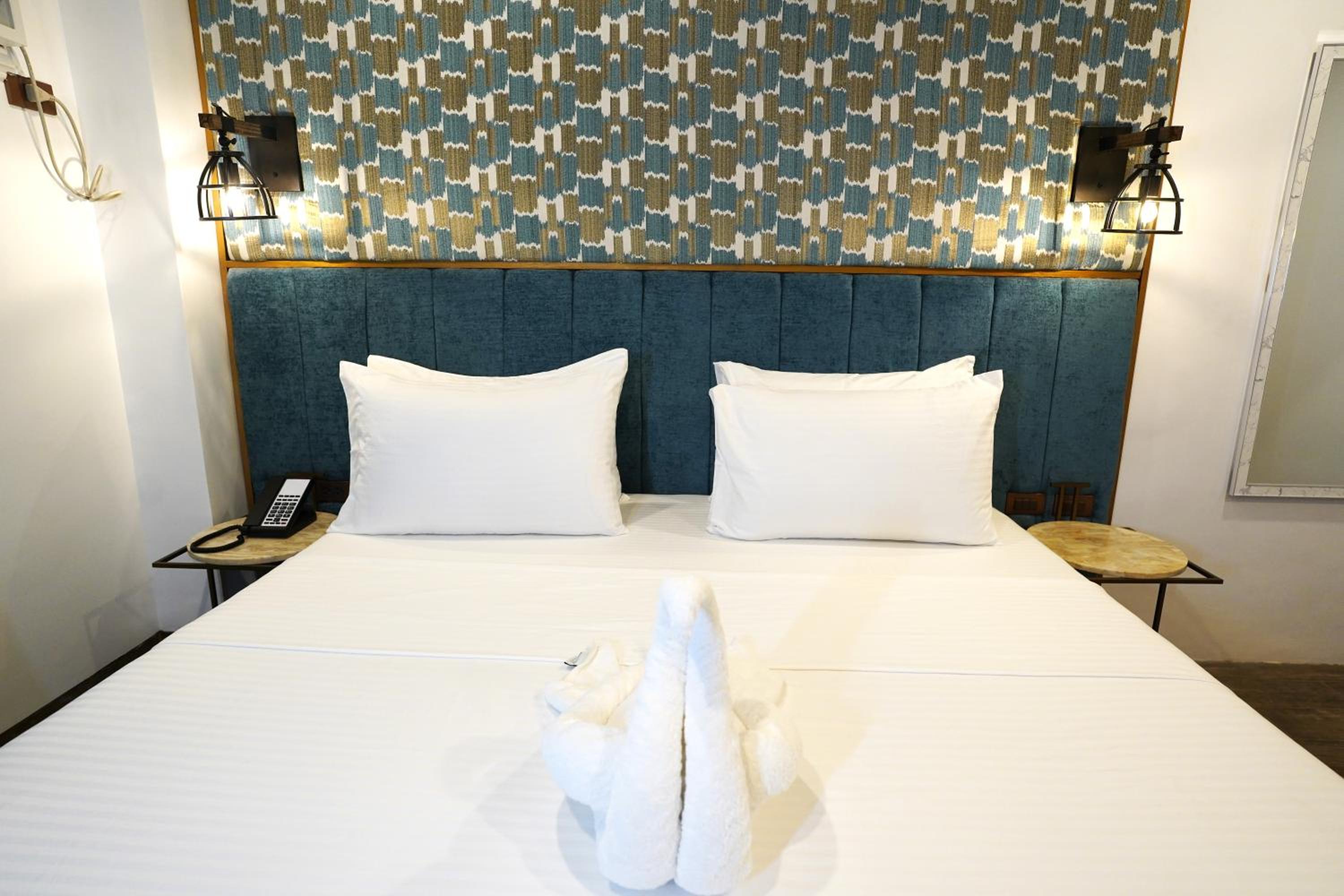 Standard King Room photo 2