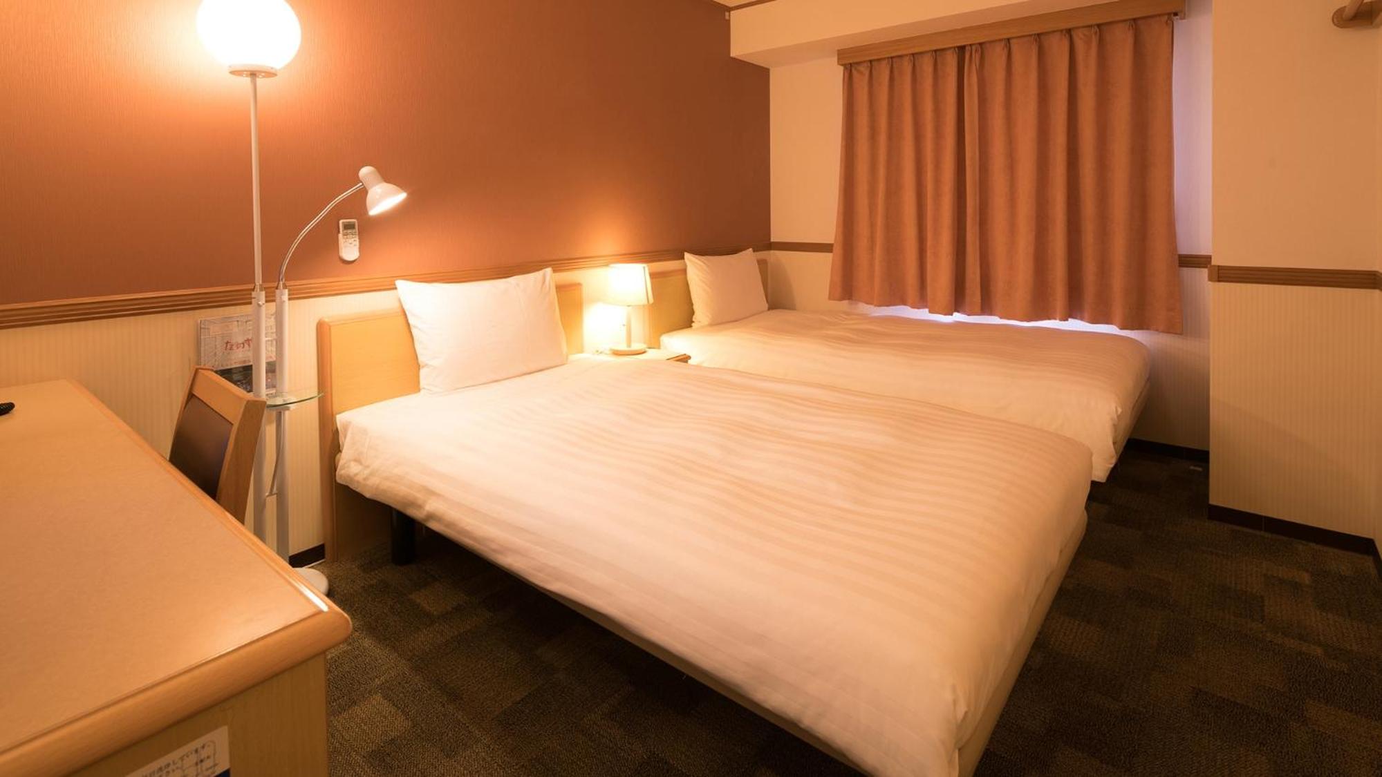 Twin Room - Non-Smoking - Photo 2