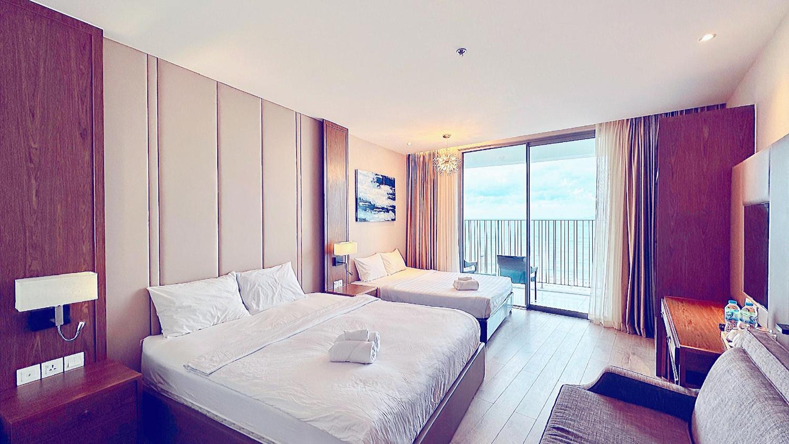 Deluxe Family Suite