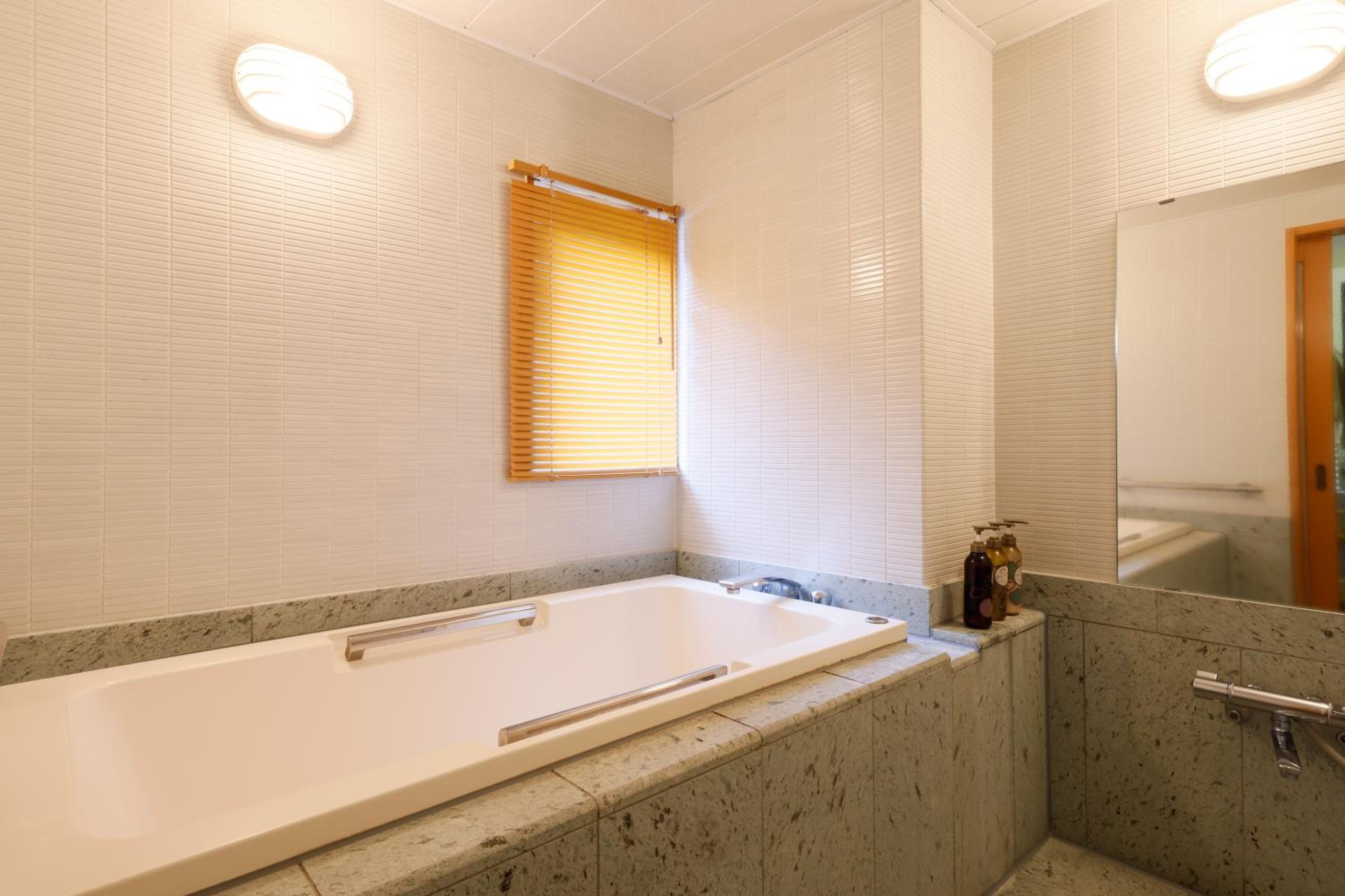 Deluxe Japanese-Style Room with Private Bathroom Garden View 2 floor