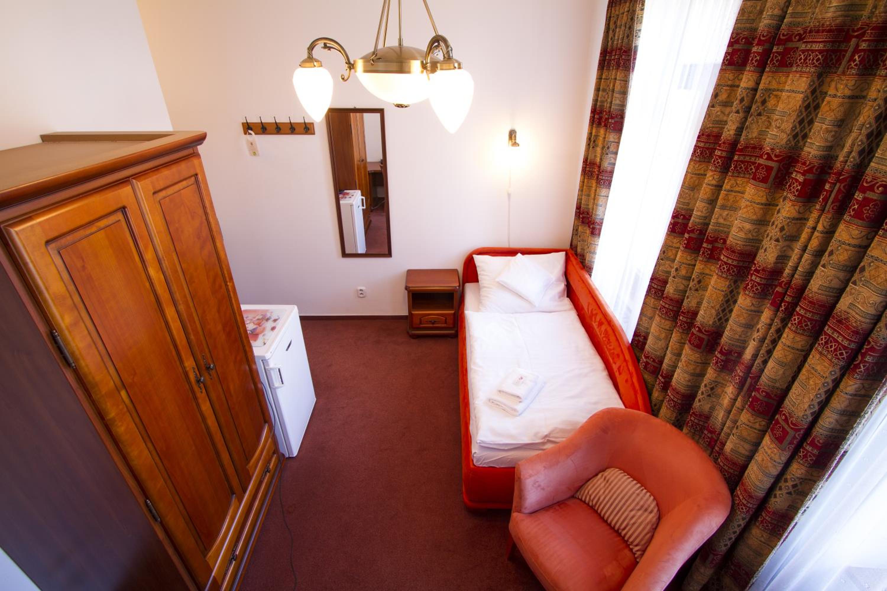 Deluxe Single Room photo 3