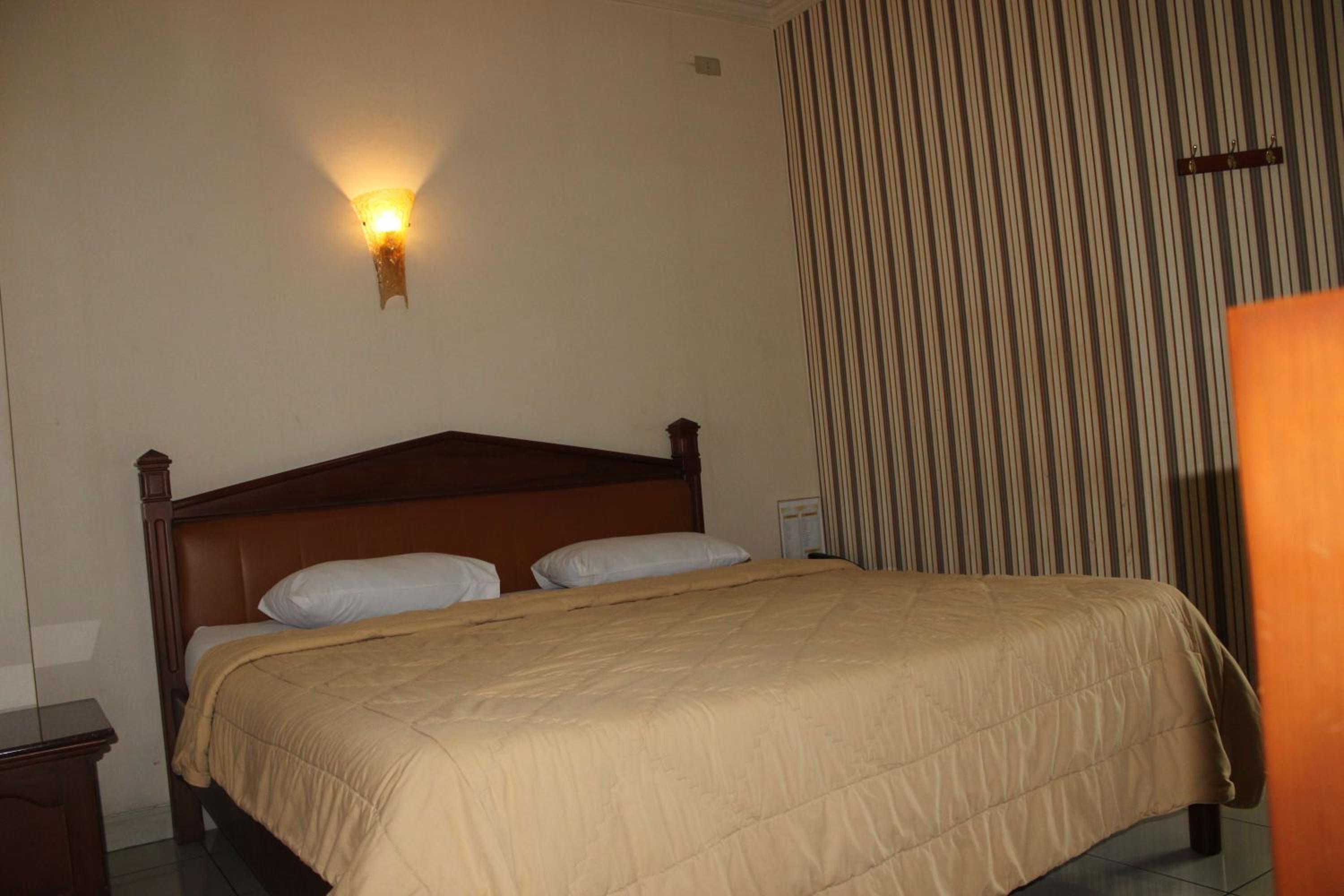 Standard Double Room - Photo 1