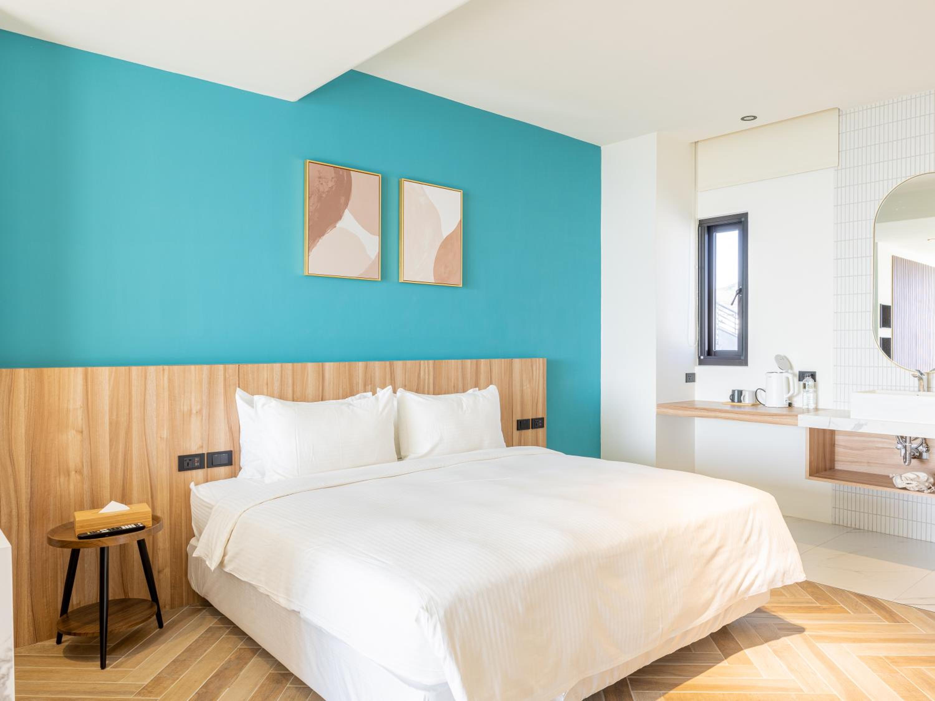 Classic Sea View Suite with Private Pool