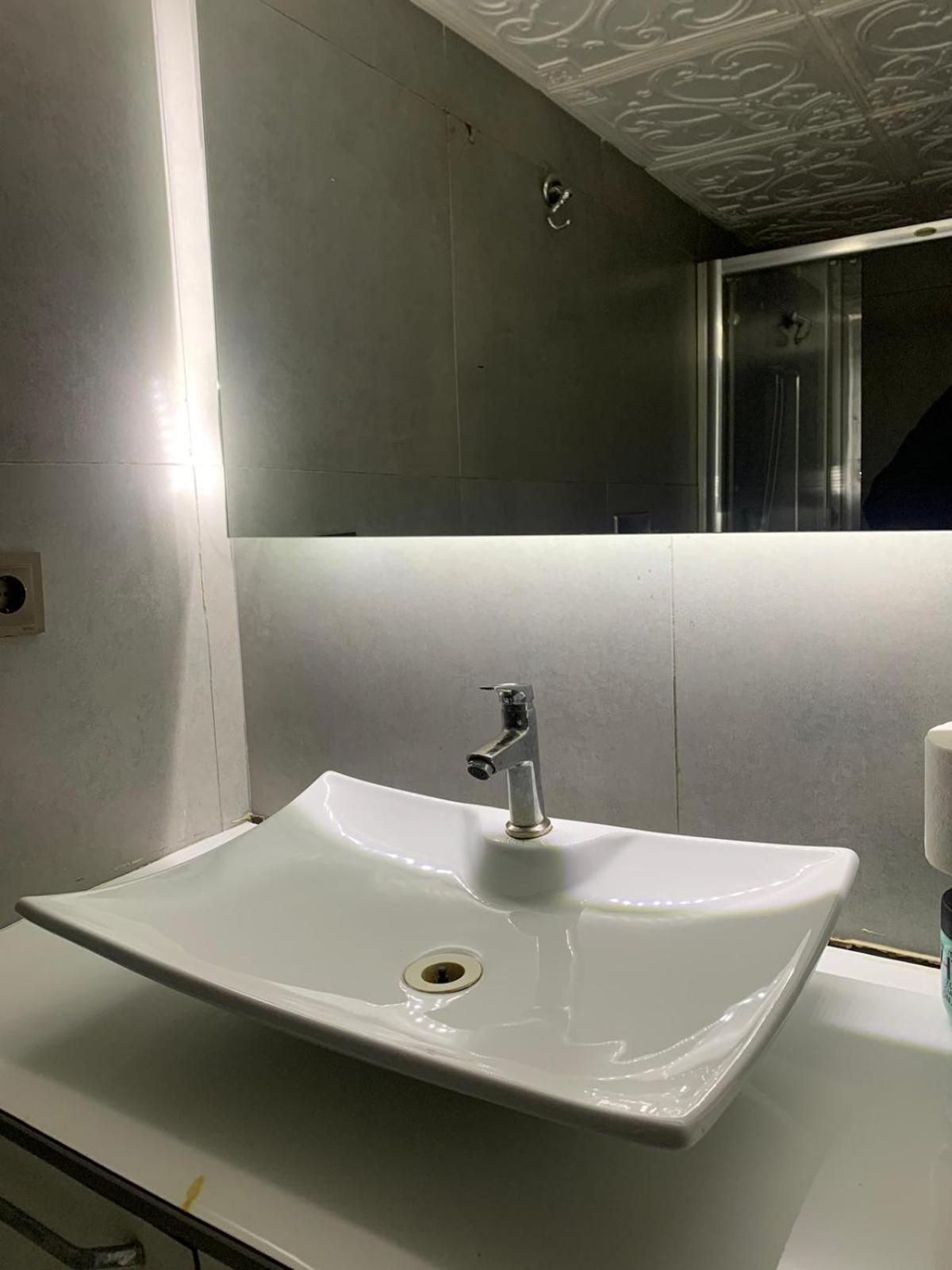 Deluxe Twin Room photo 3