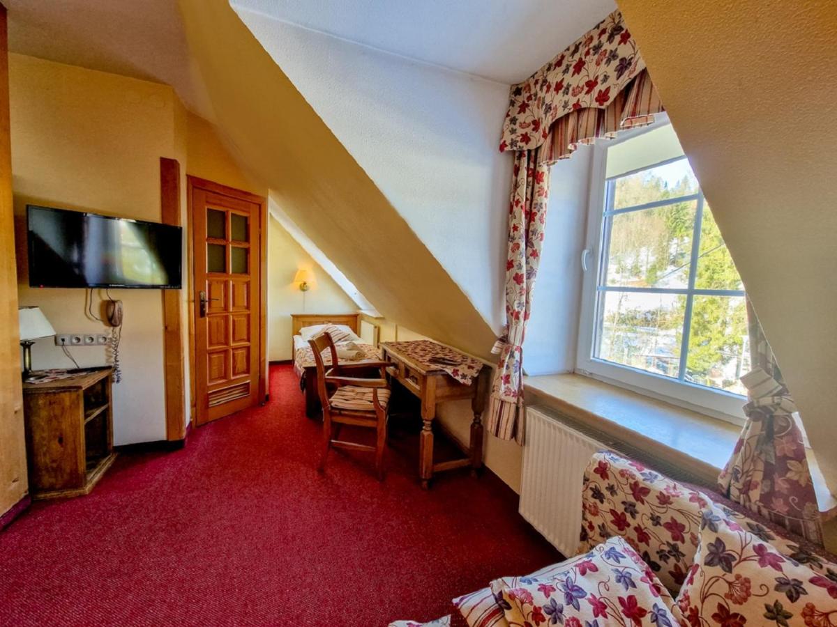 Deluxe Triple Room photo 2