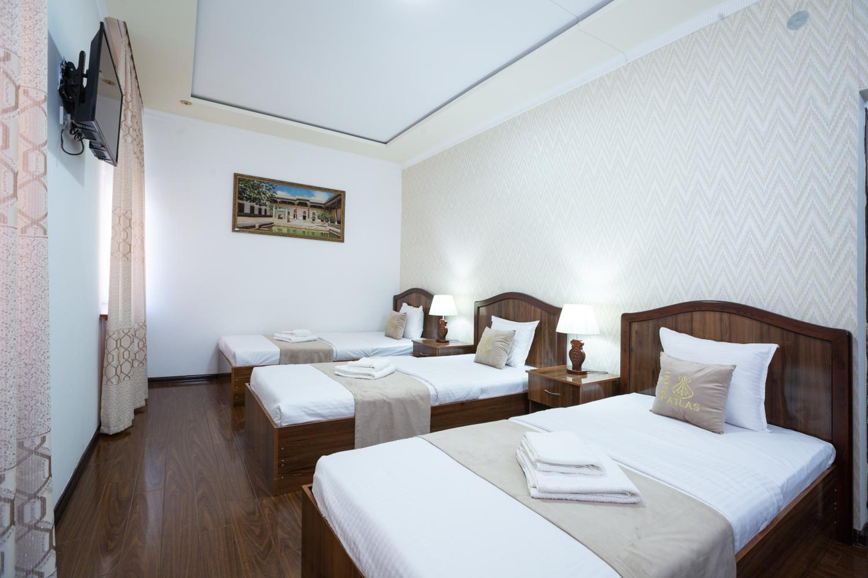 Triple Room with Bathroom photo 1