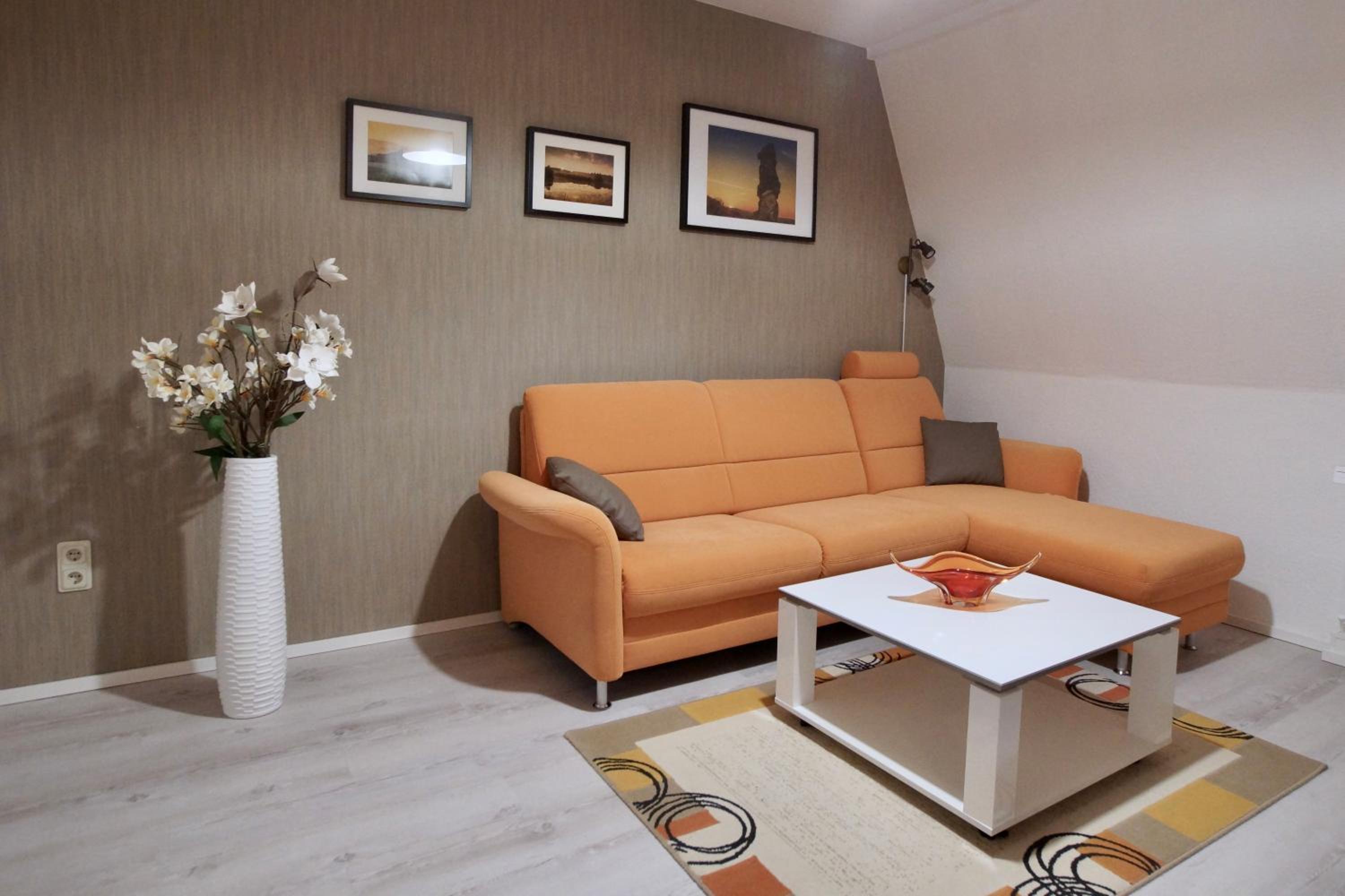 One-Bedroom Apartment photo 1