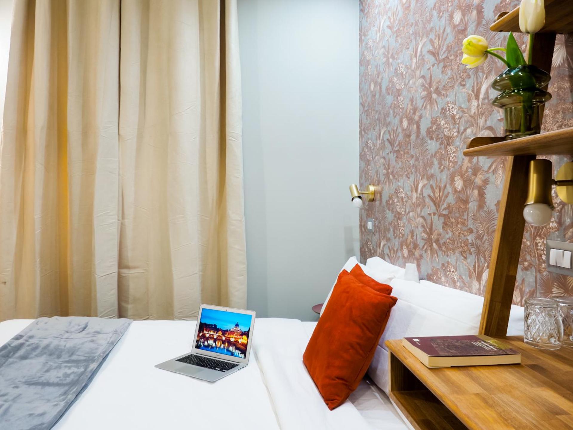 Small Double Room photo 2