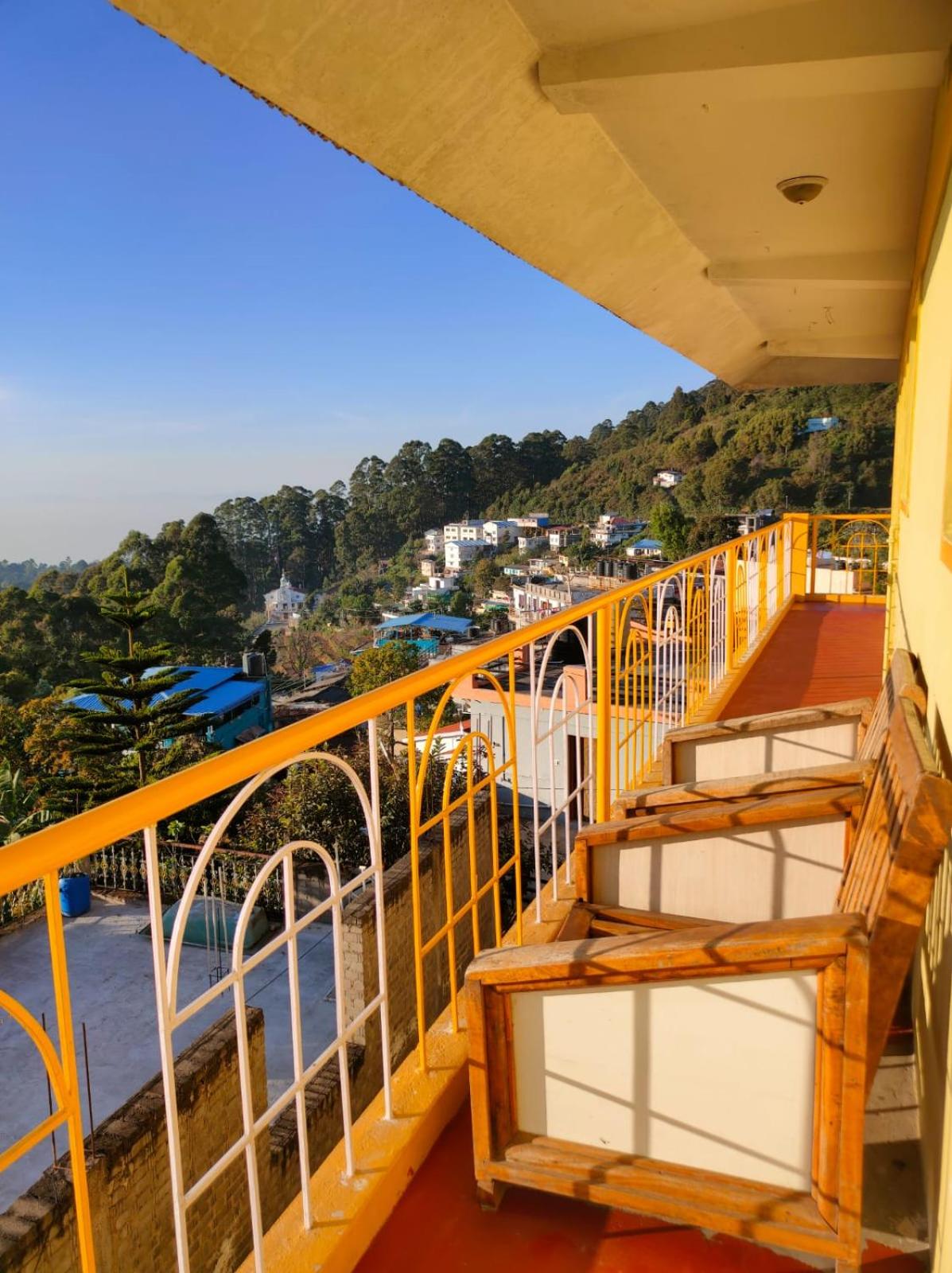 Deluxe Double or Twin Room with Mountain View photo 2