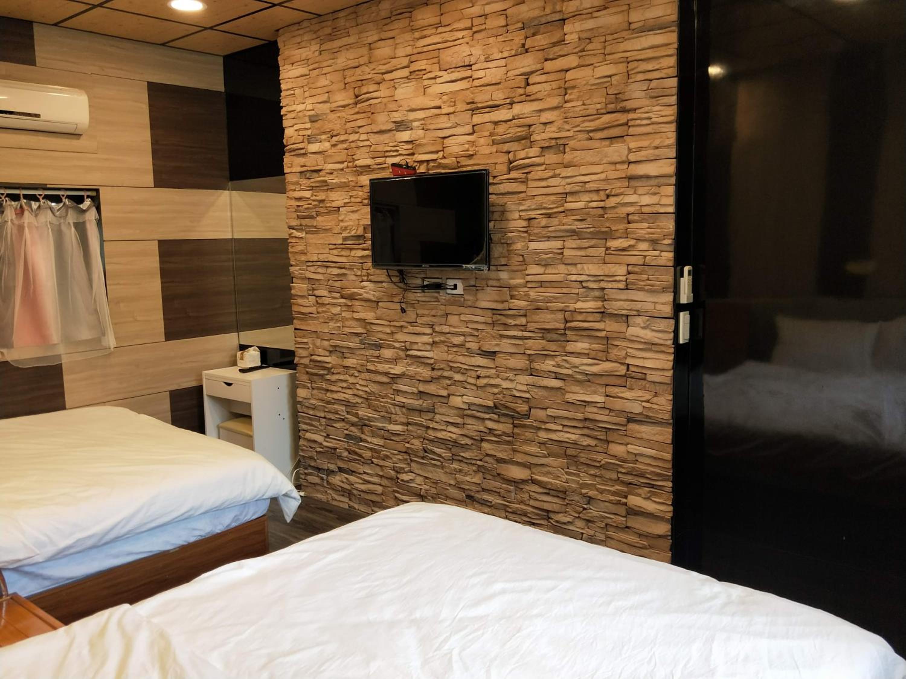 Quadruple Room photo 2