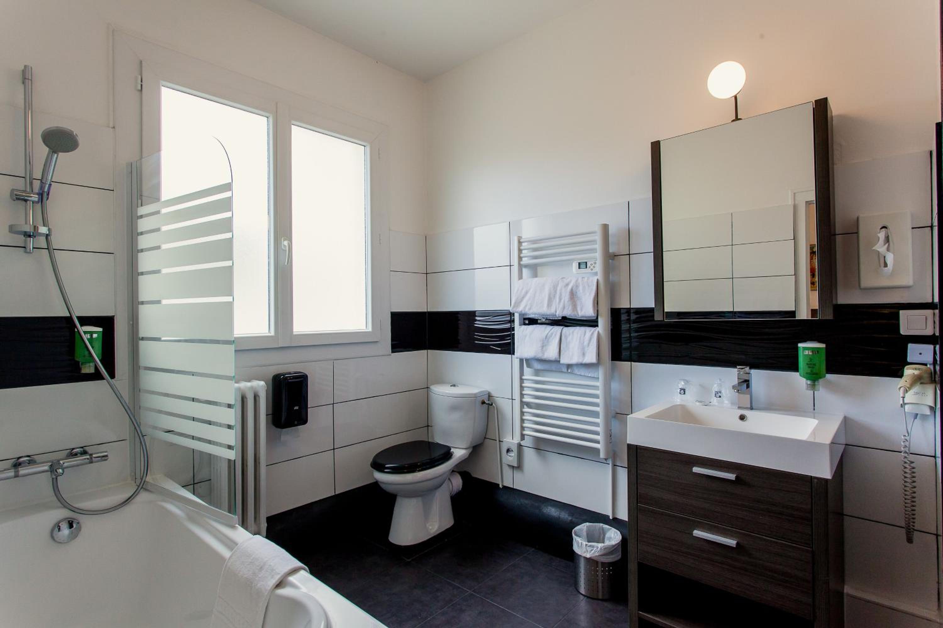 Comfort Double Room - Photo 13