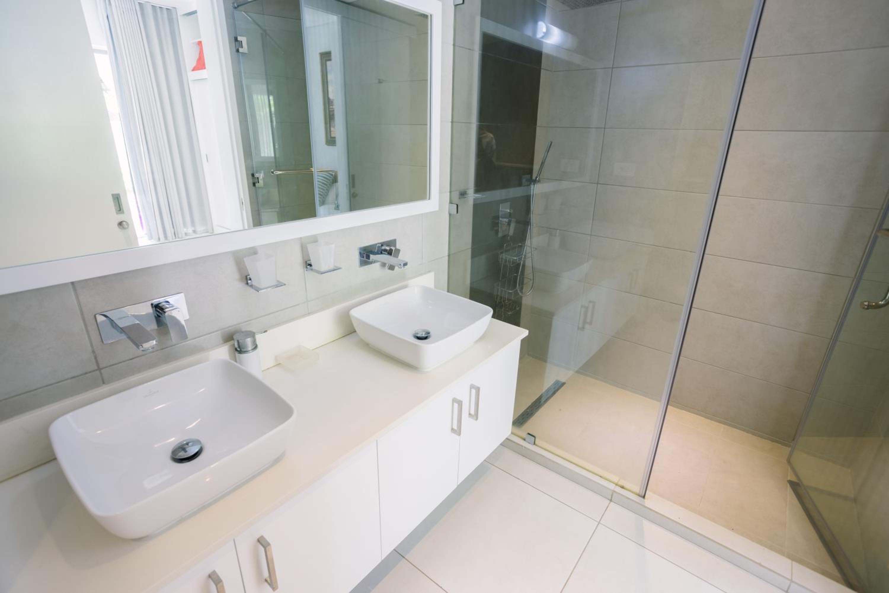 Apartment - Ground Floor photo 2