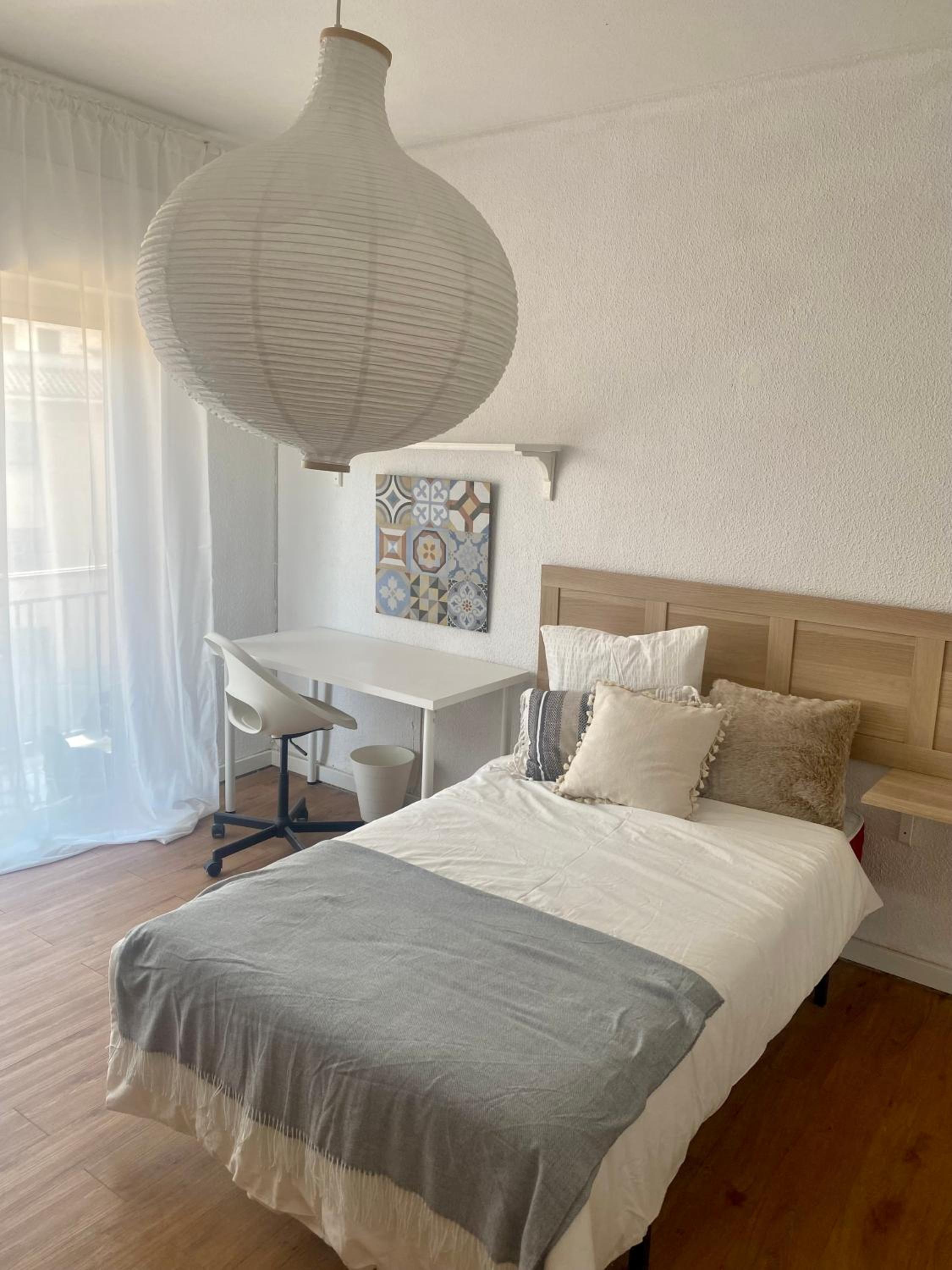 Habitación Sencilla con Balcón