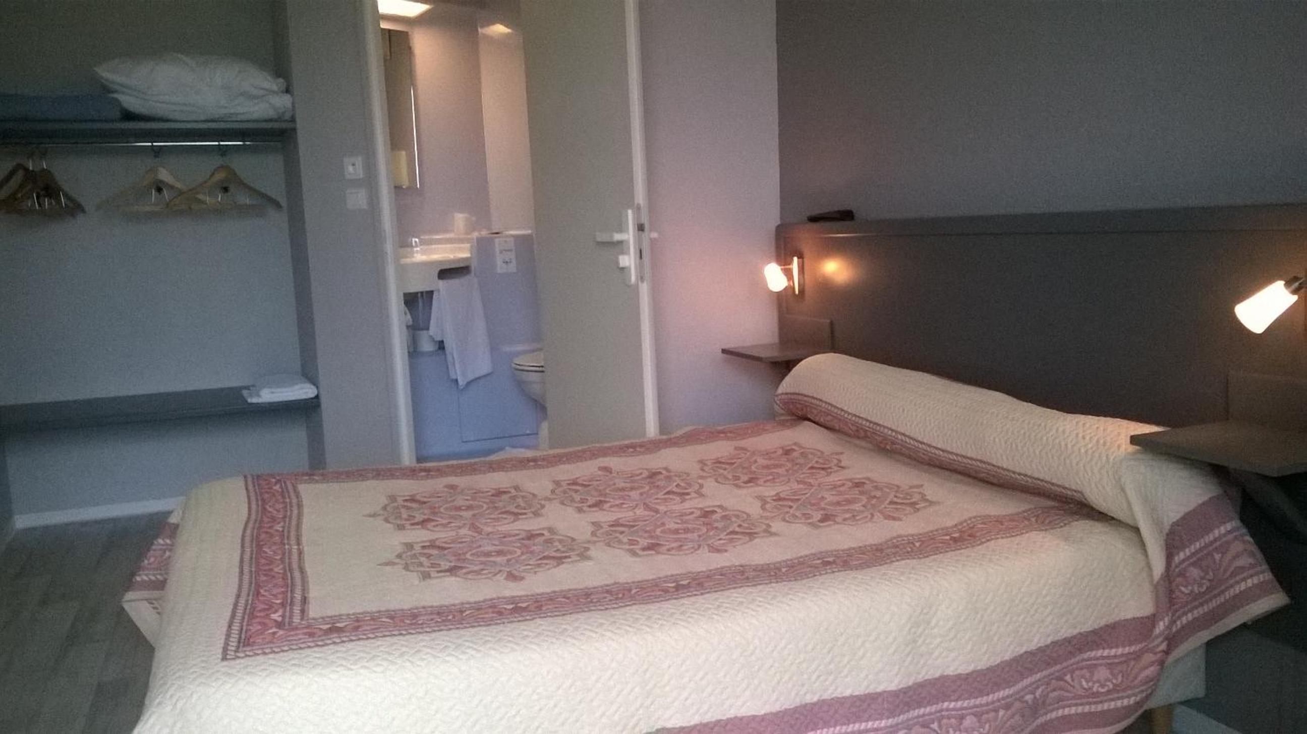 Double Room - Photo 1