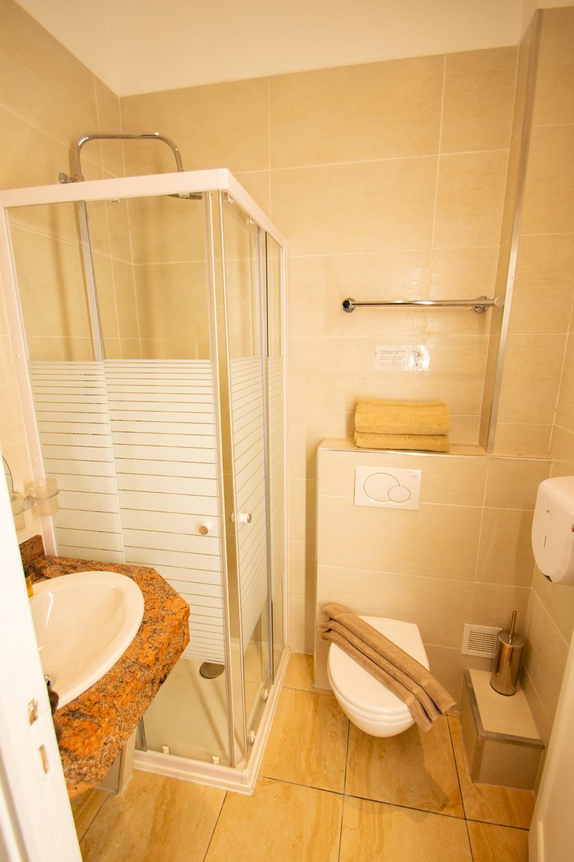 Superior Double Room with Terrace - Photo 13