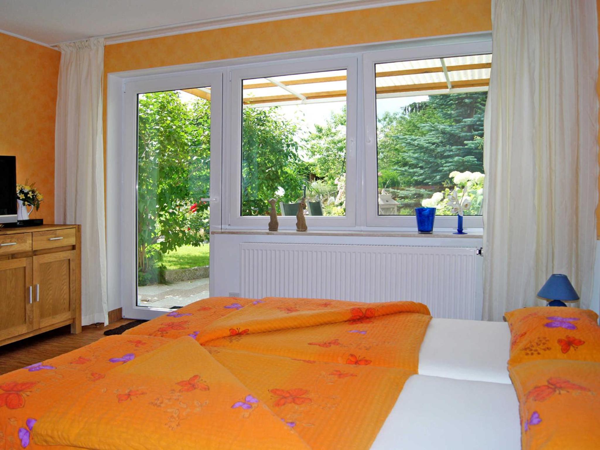Two-Bedroom House photo 3