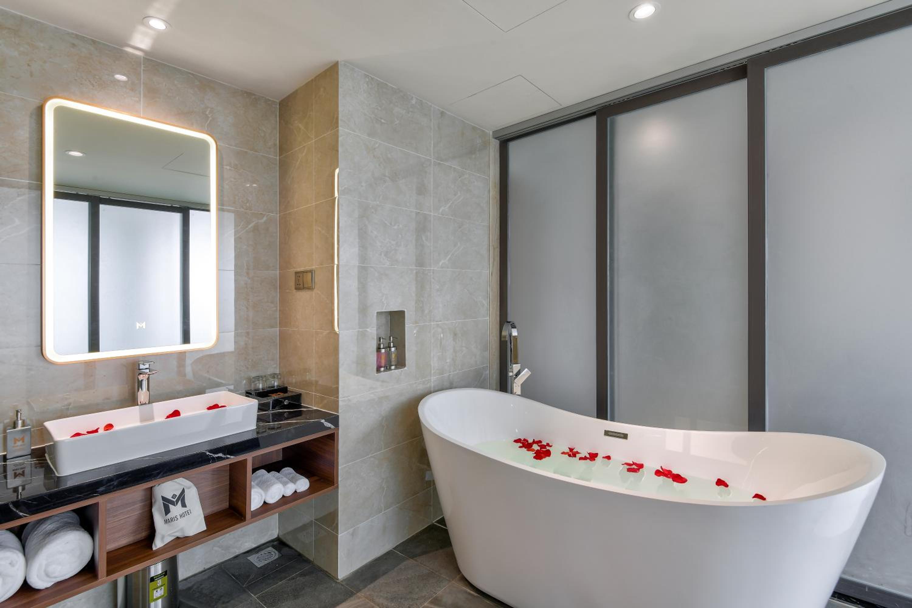 Suite with Sea View photo 2
