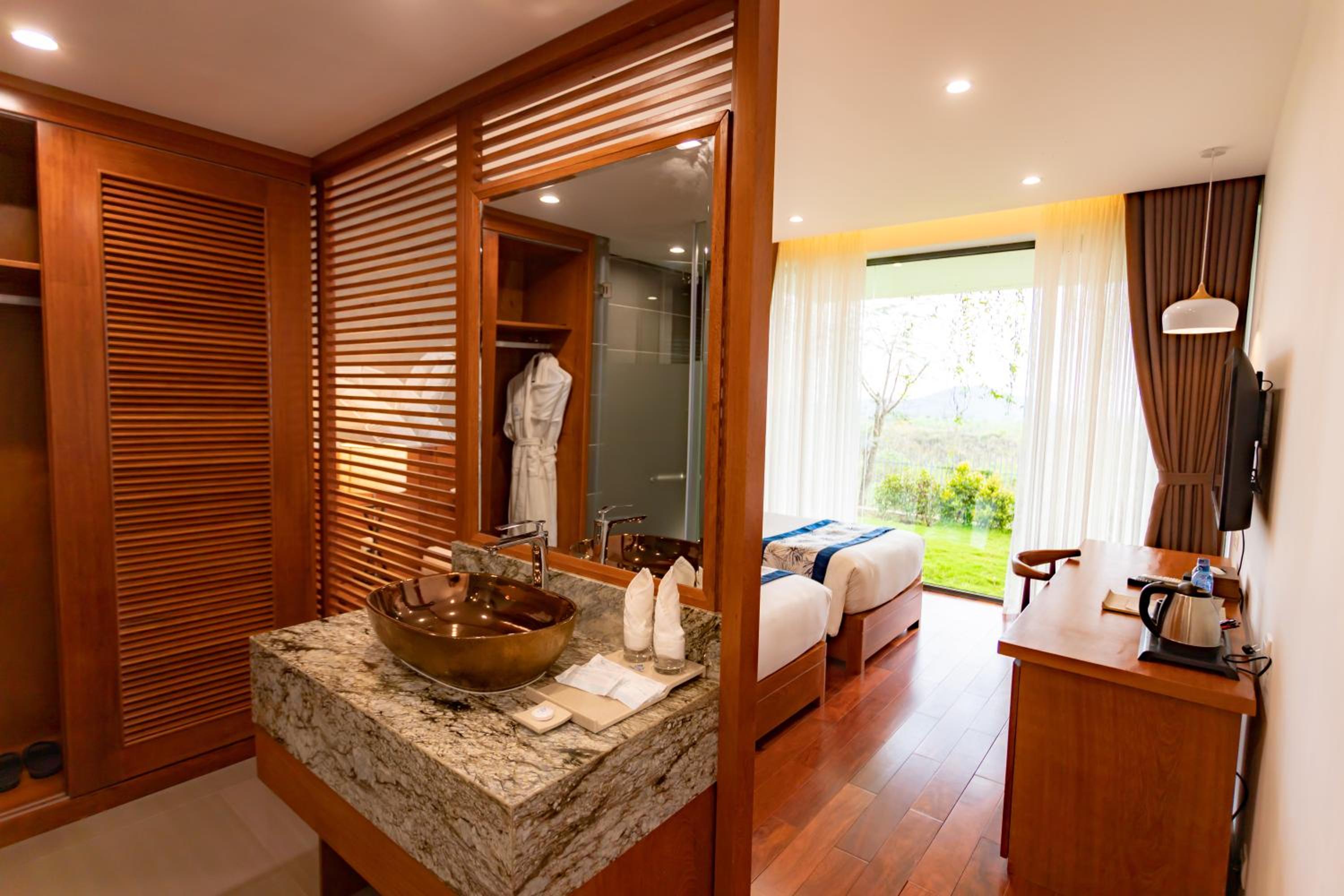 Two-Bedroom Villa - Photo 8