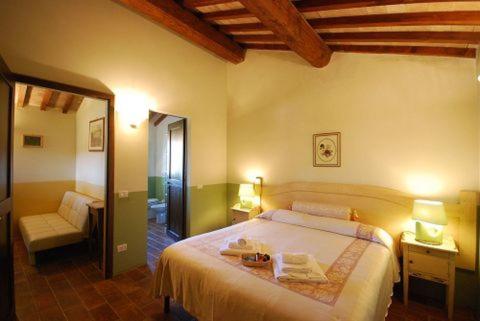 Triple Room with Private Bathroom photo 1