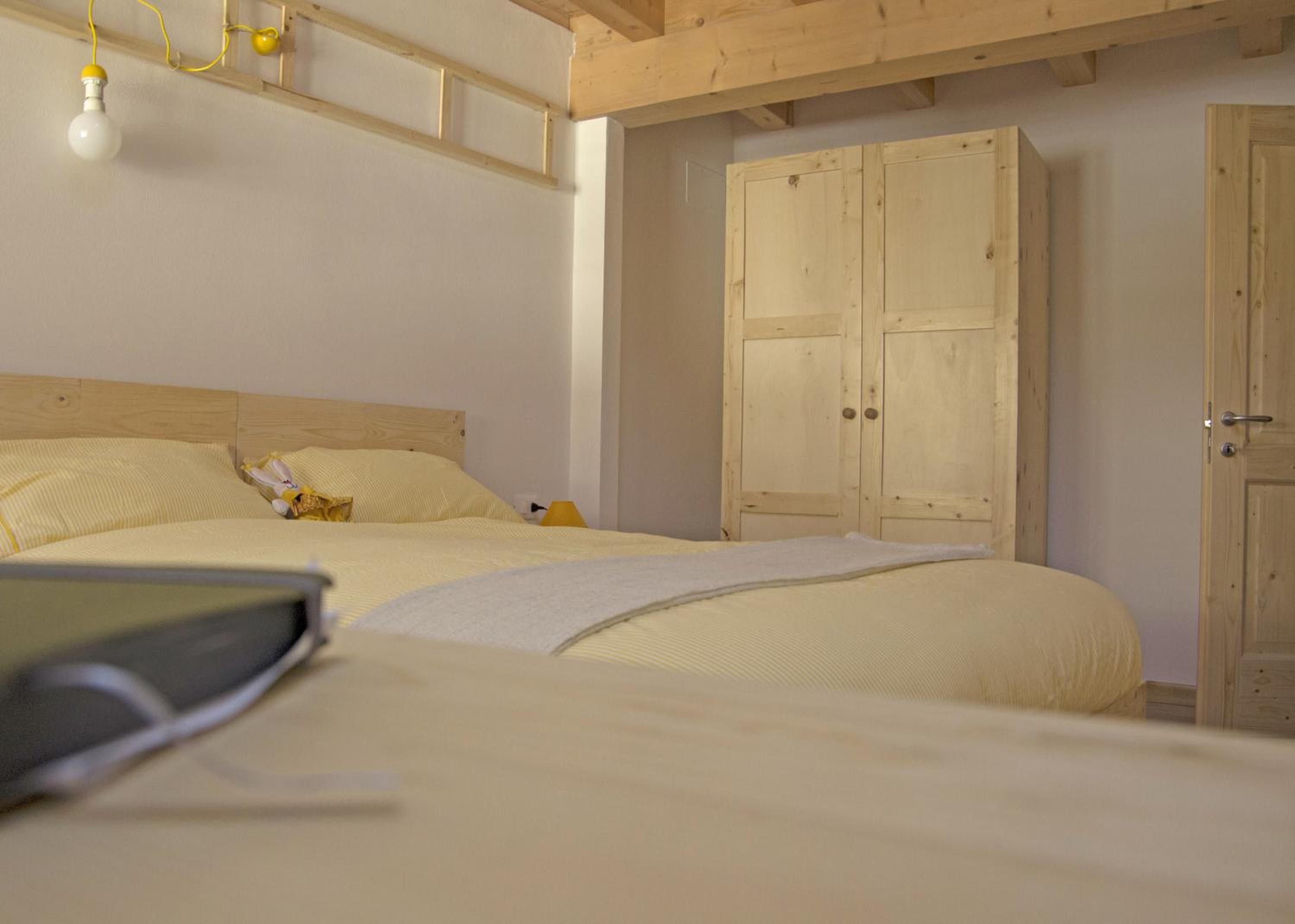 Double or Twin Room with Private Bathroom photo 2
