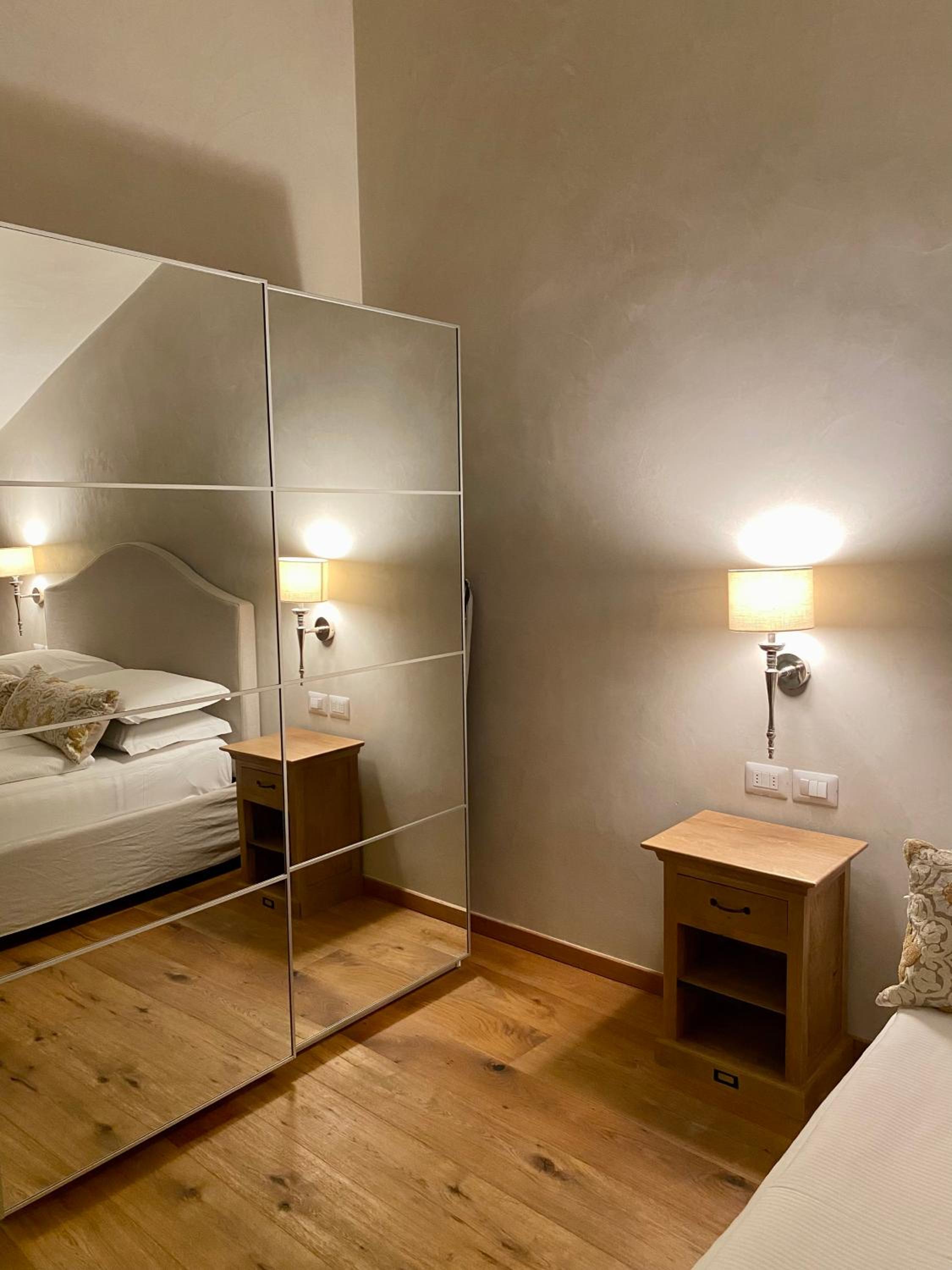 Two-Bedroom Apartment - Photo 4