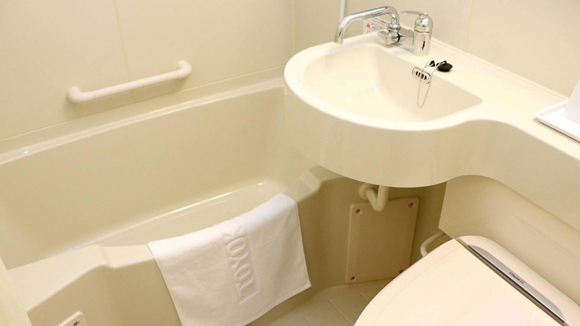Double Room - Smoking - Photo 9