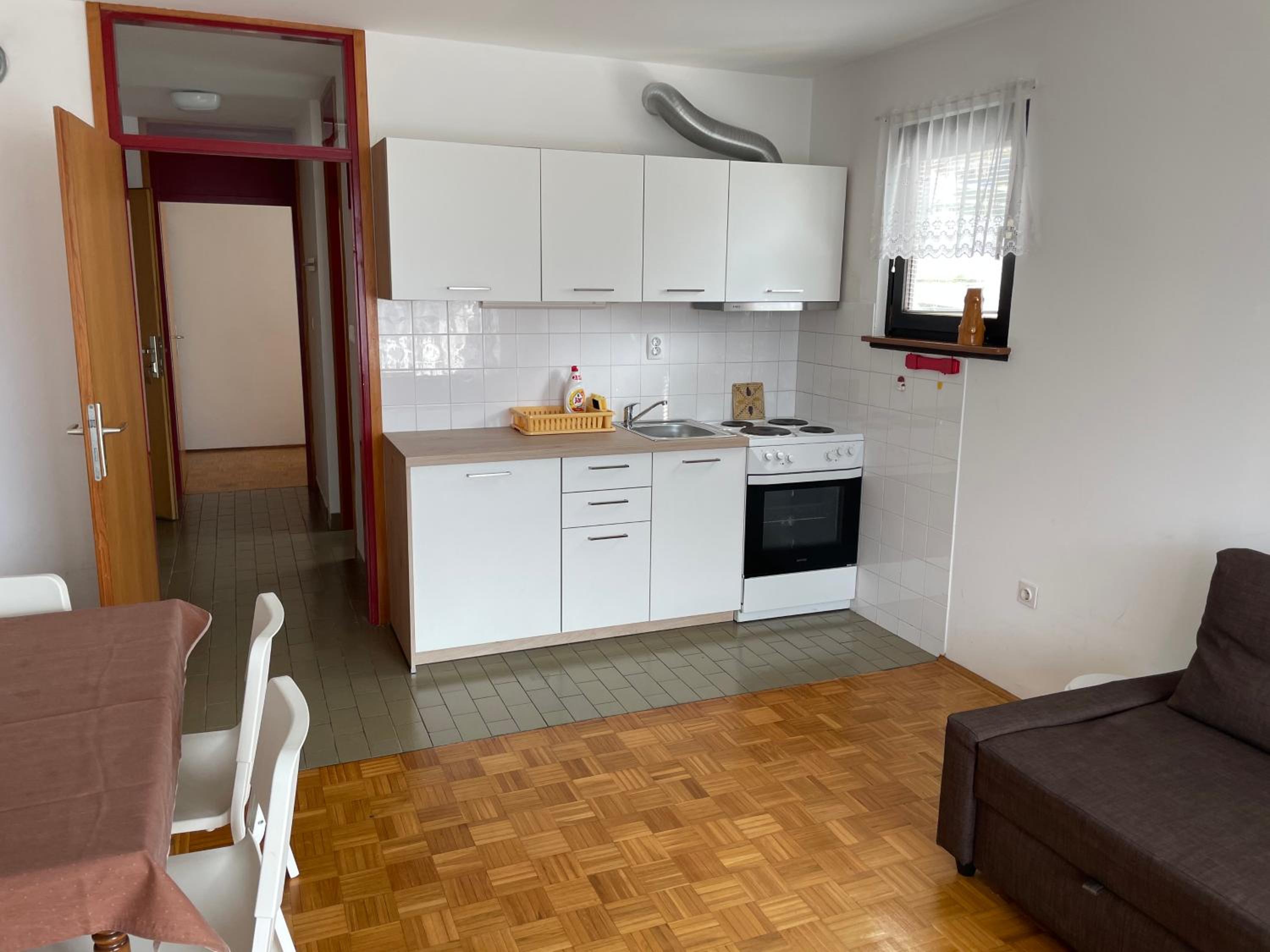 Apartment with Balcony photo 2