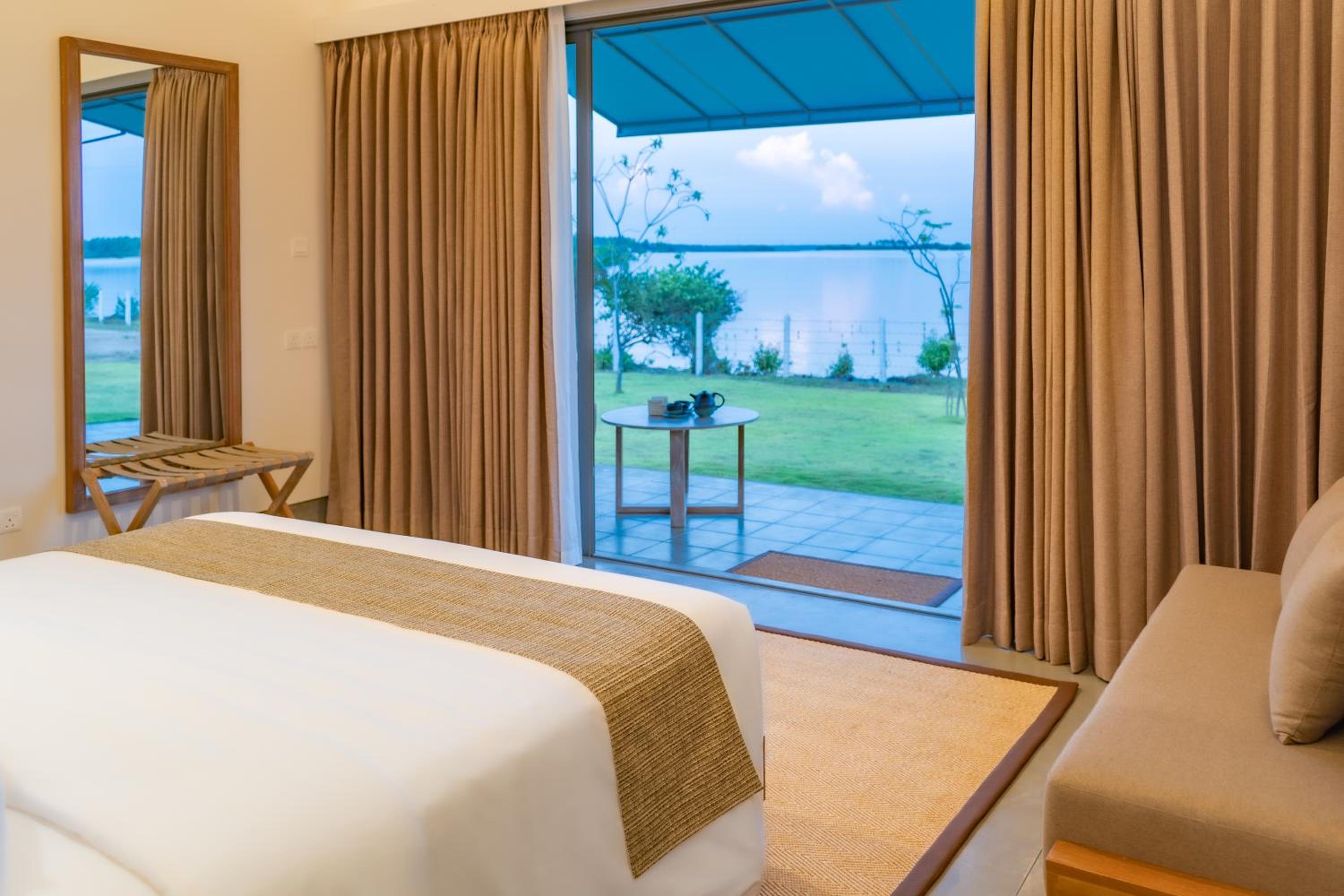 Deluxe Room with Lagoon View photo 1