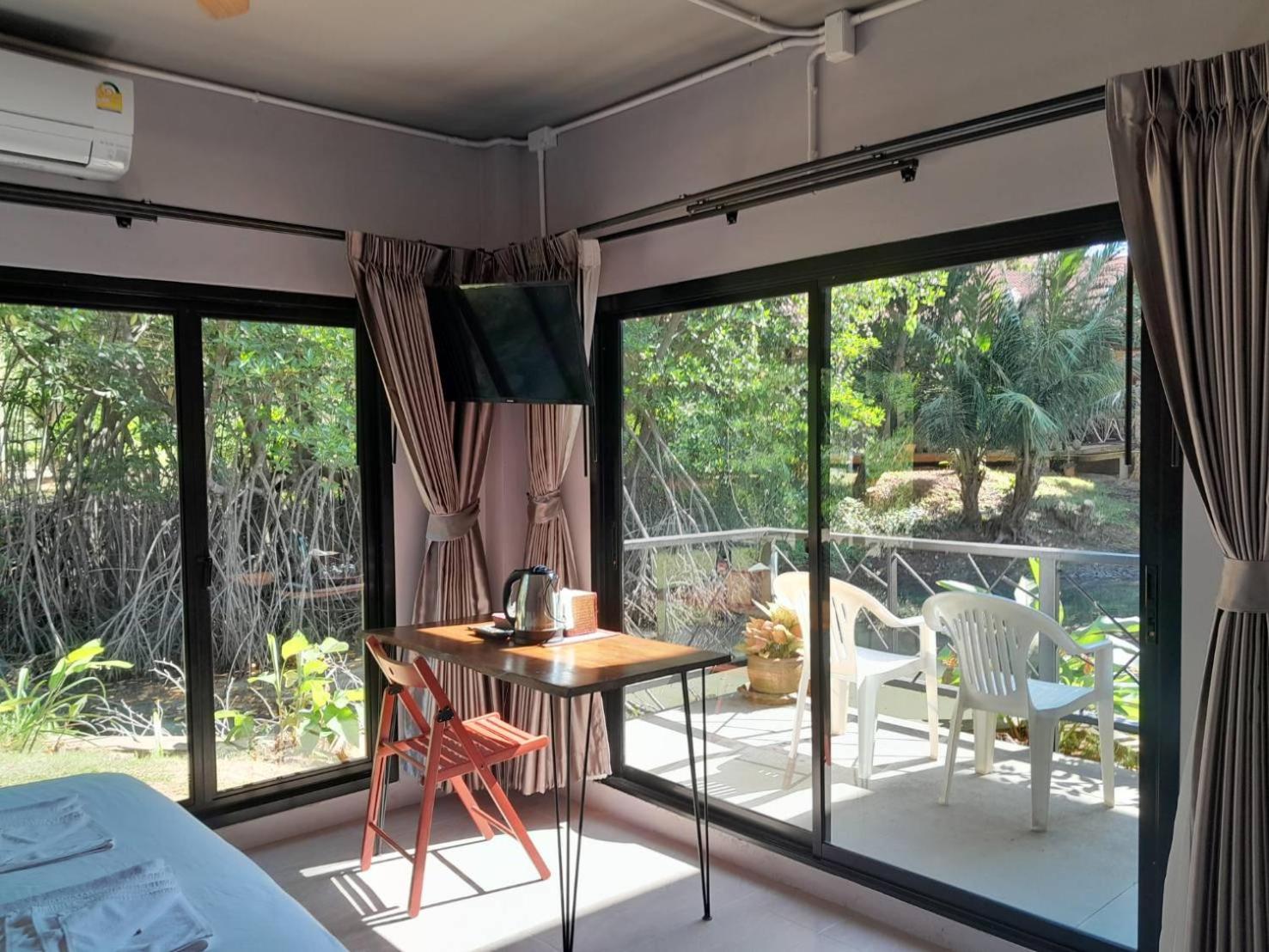 Comfort Triple Room with Shower
