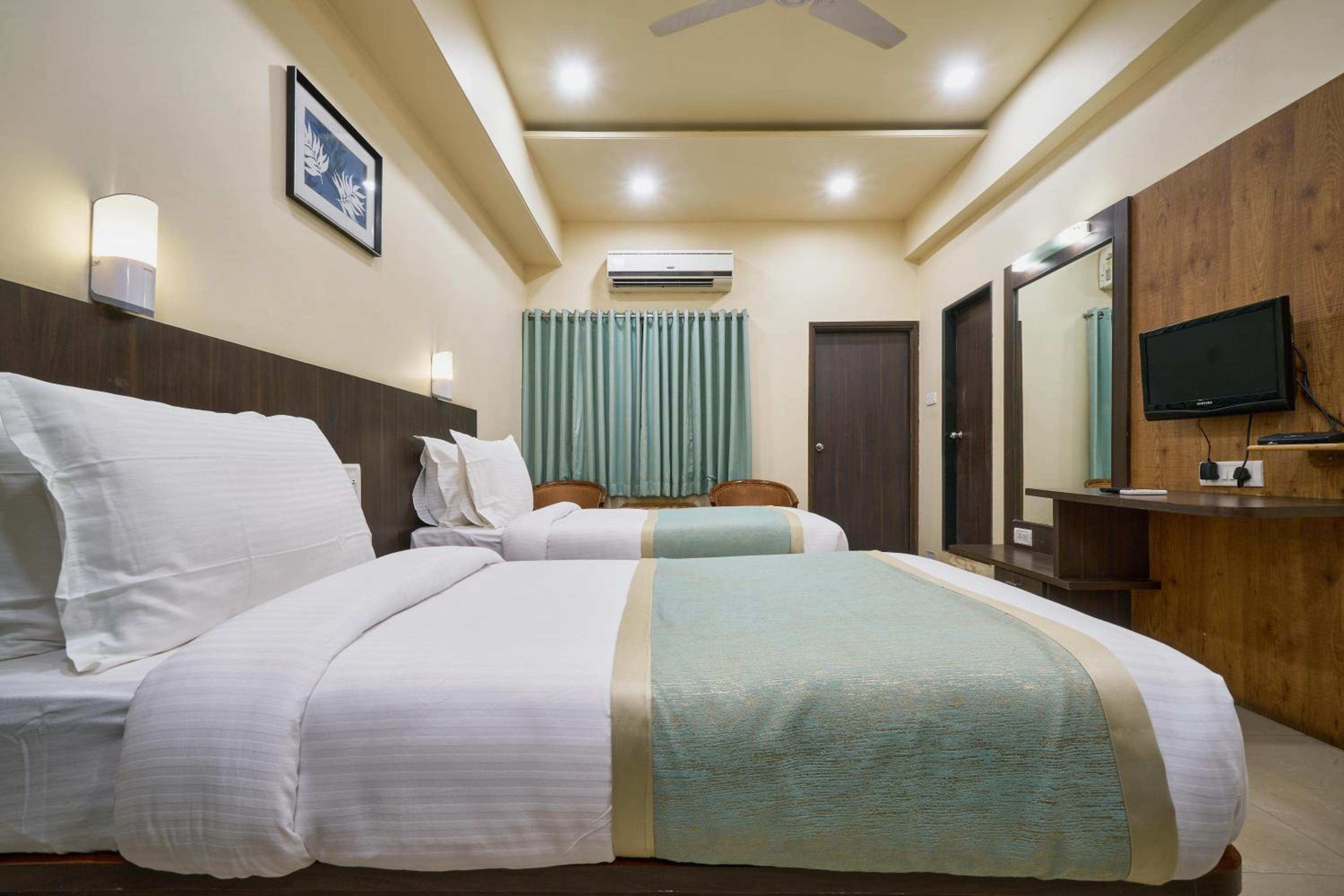 Superior Twin Room - Photo 14