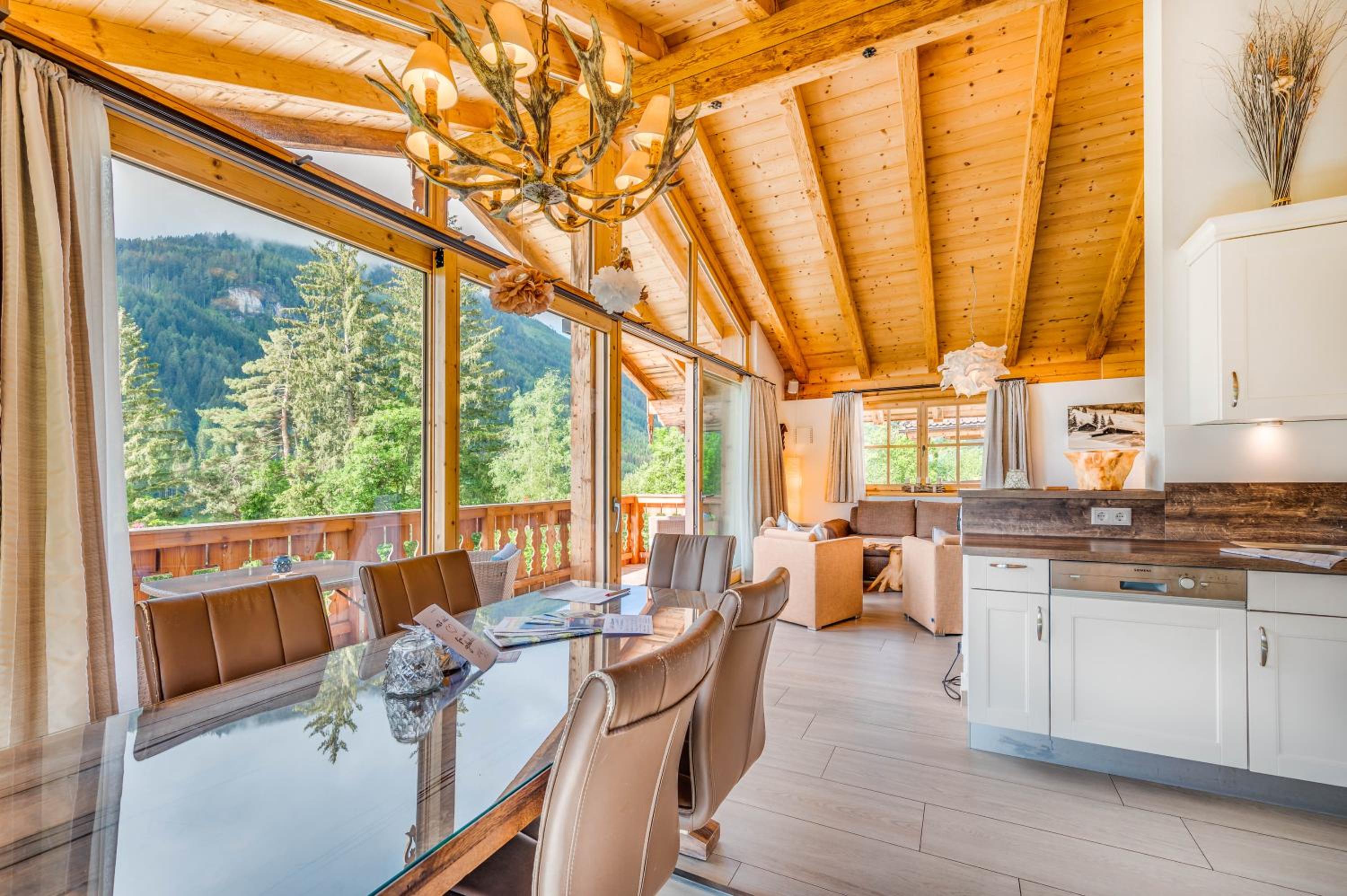 Superior Chalet