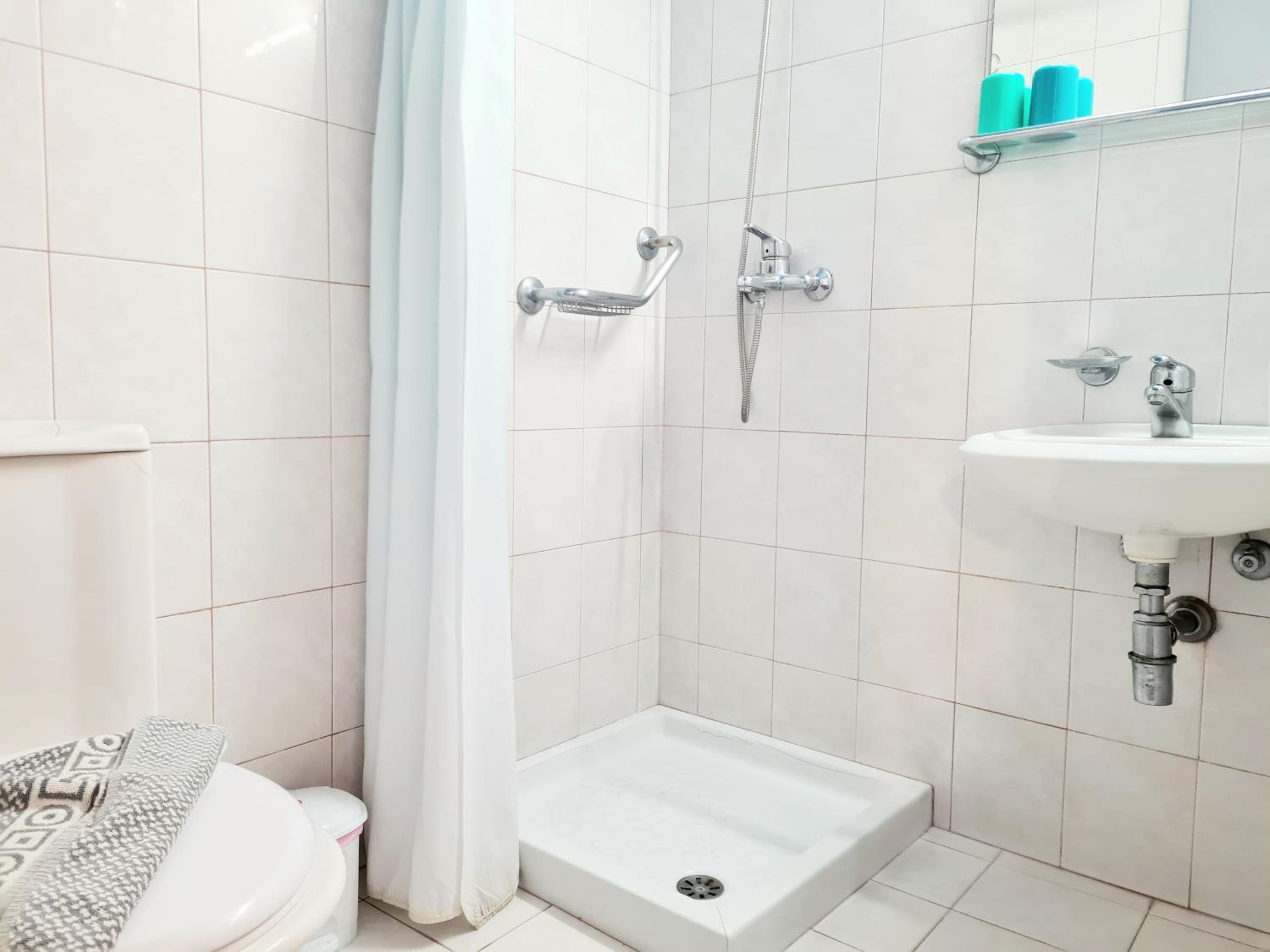 Standard Double or Twin Room with Balcony - Photo 28
